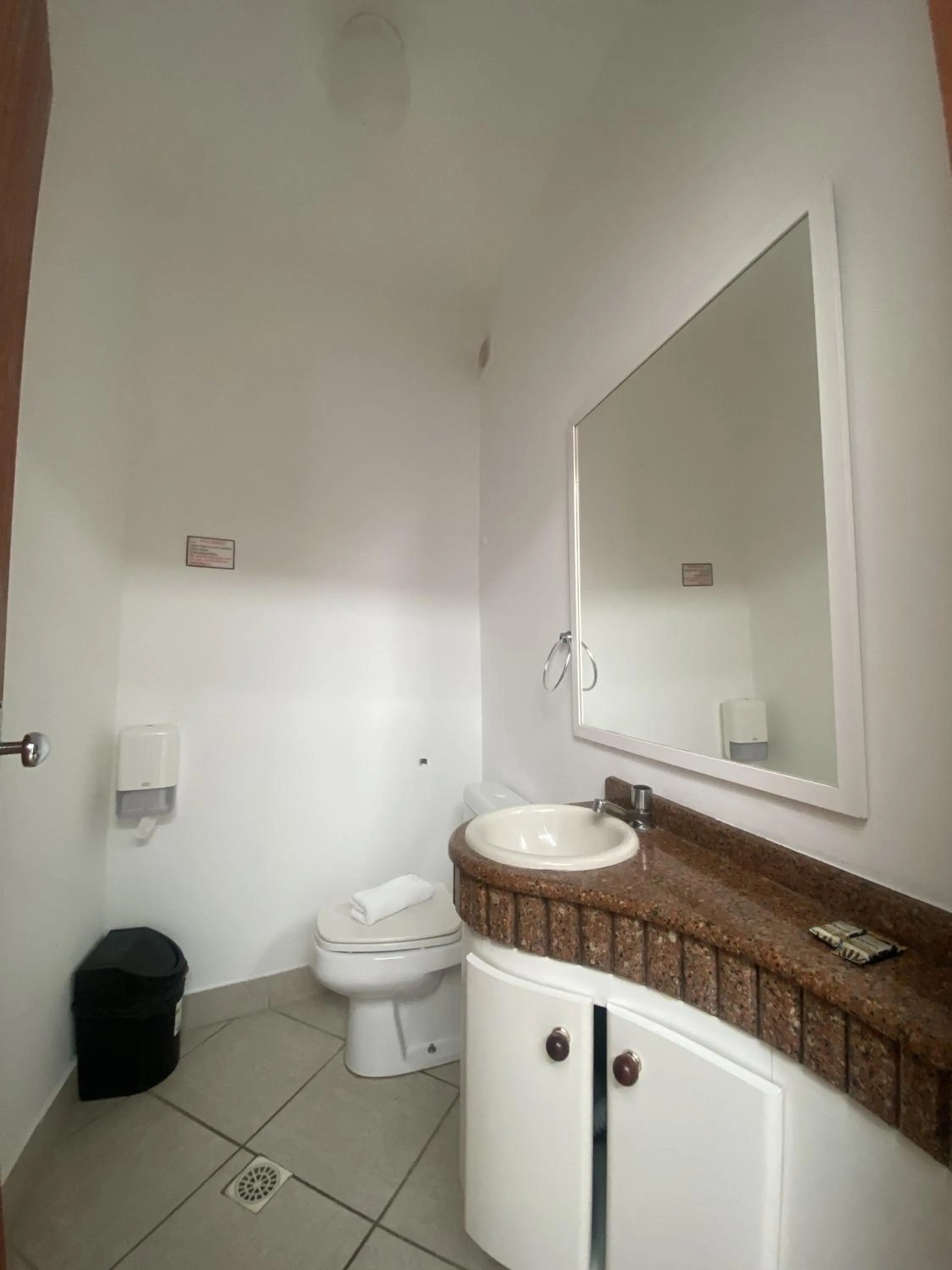 Toilet in GH Bizkaia