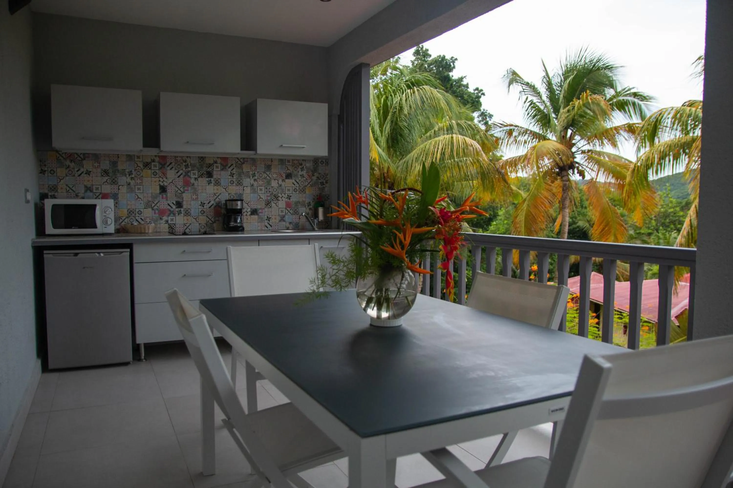 Kitchen or kitchenette in Habitation Grande Anse Résidence hôtelière