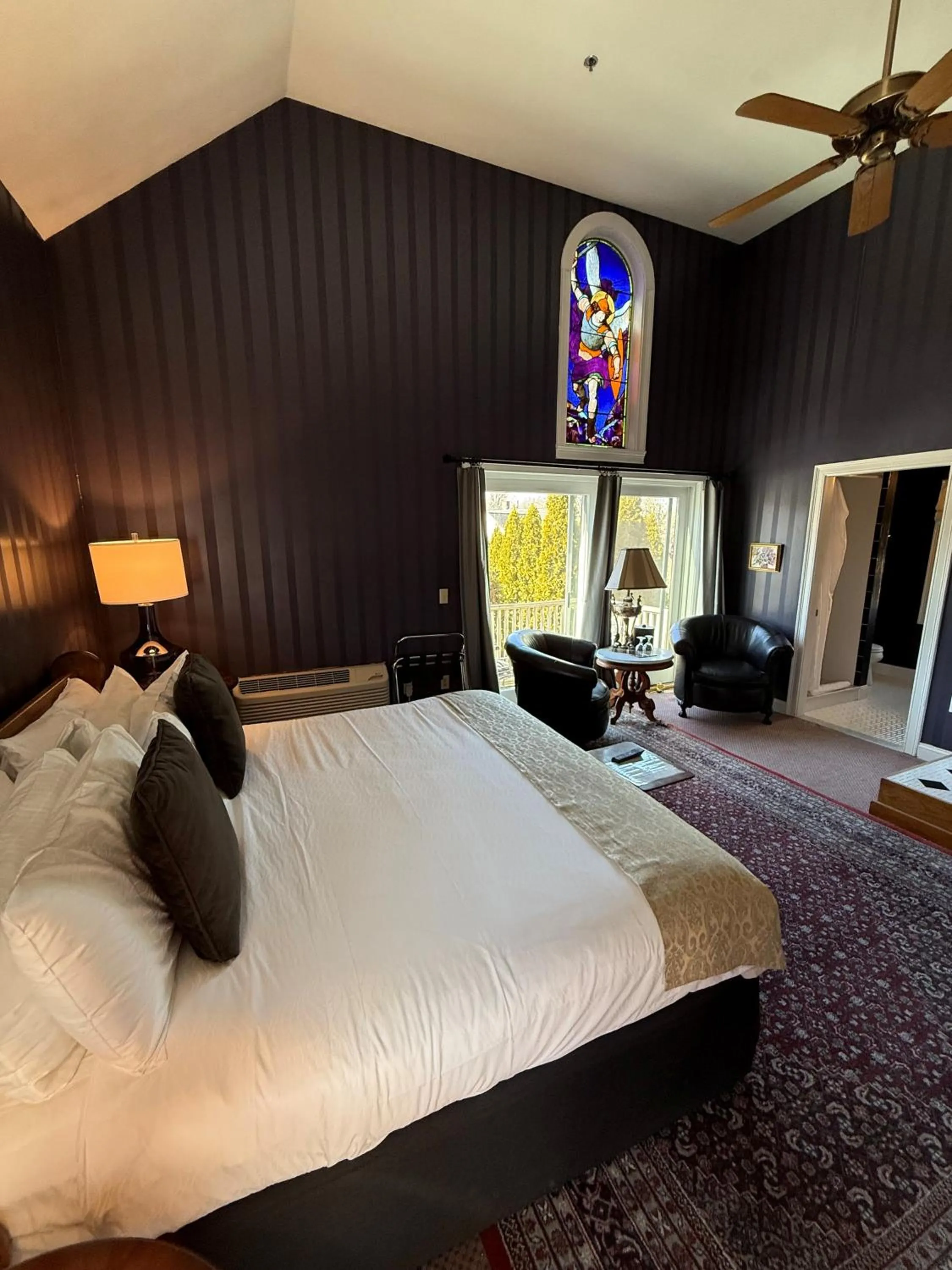 Bed in Belfry Inn and Bistro