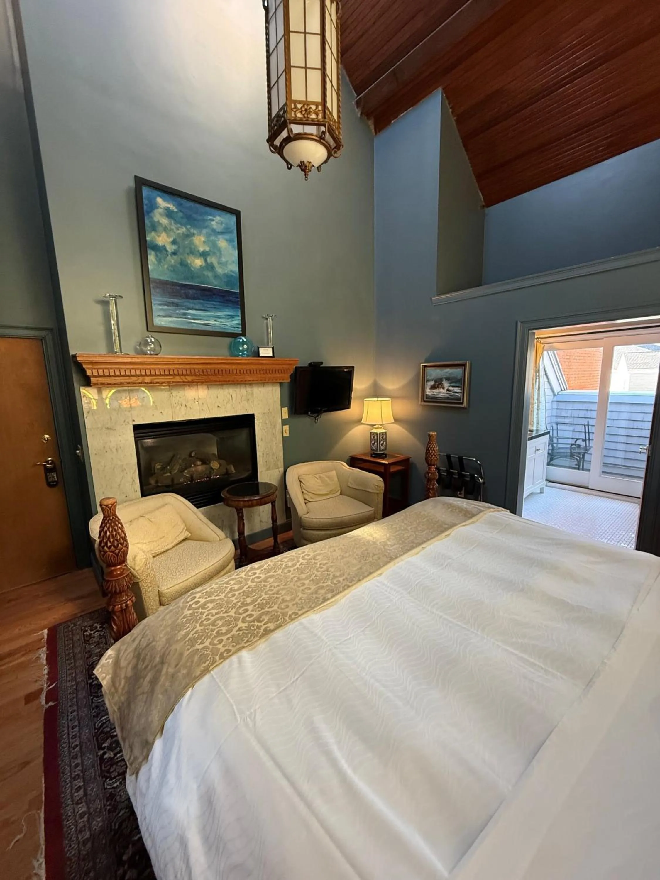 Bed in Belfry Inn and Bistro