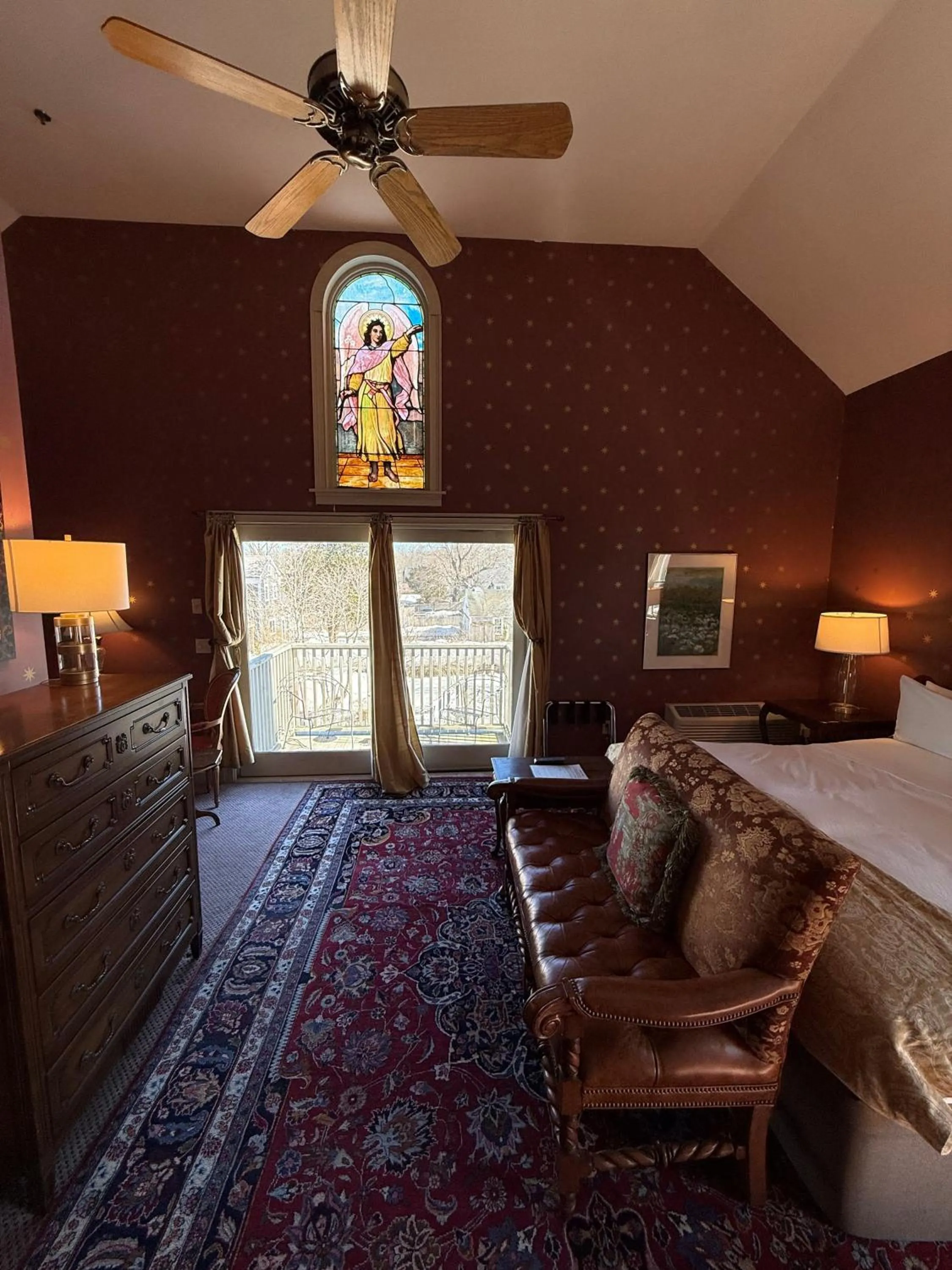 Bed in Belfry Inn and Bistro