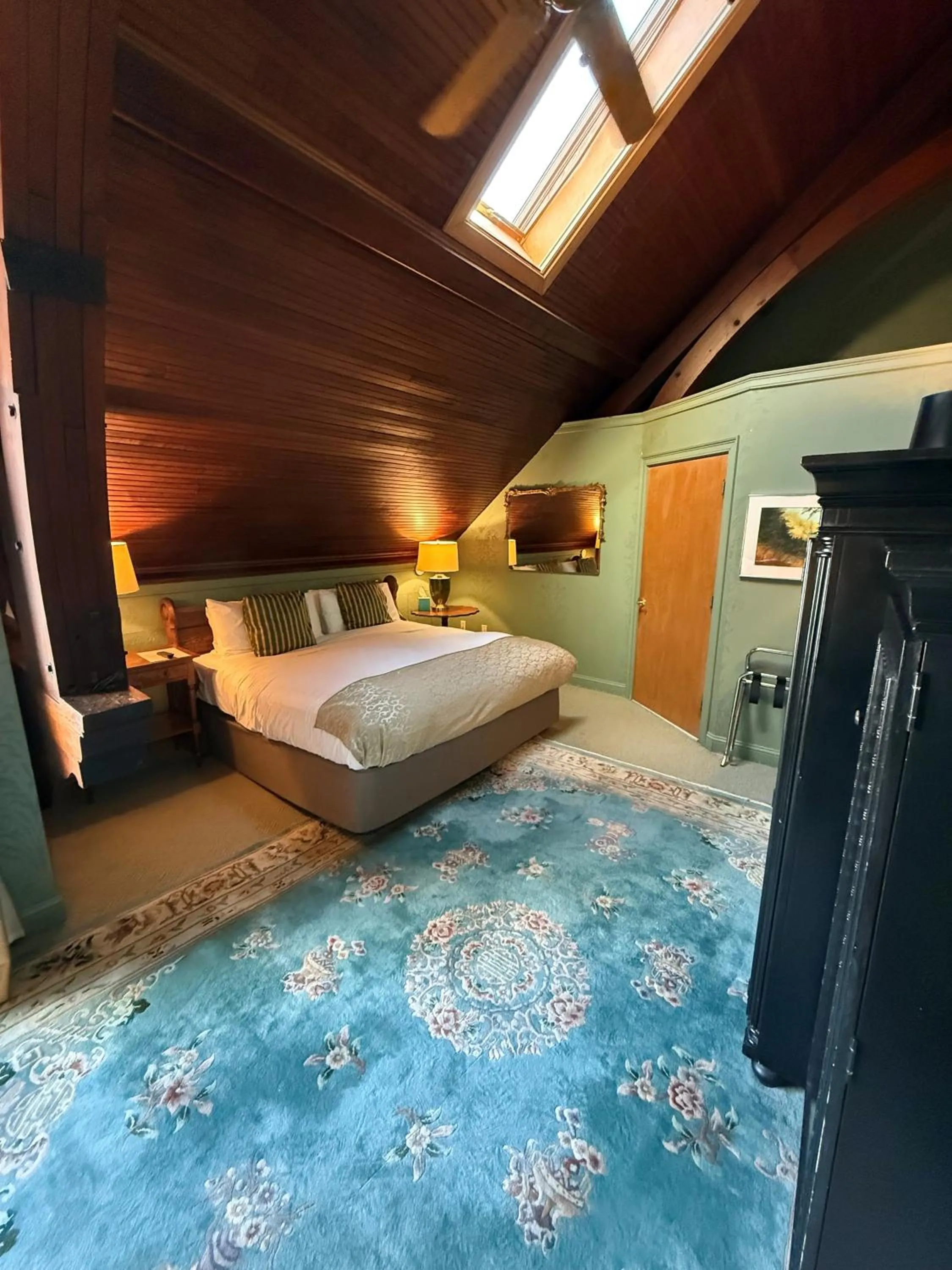 Bed in Belfry Inn and Bistro