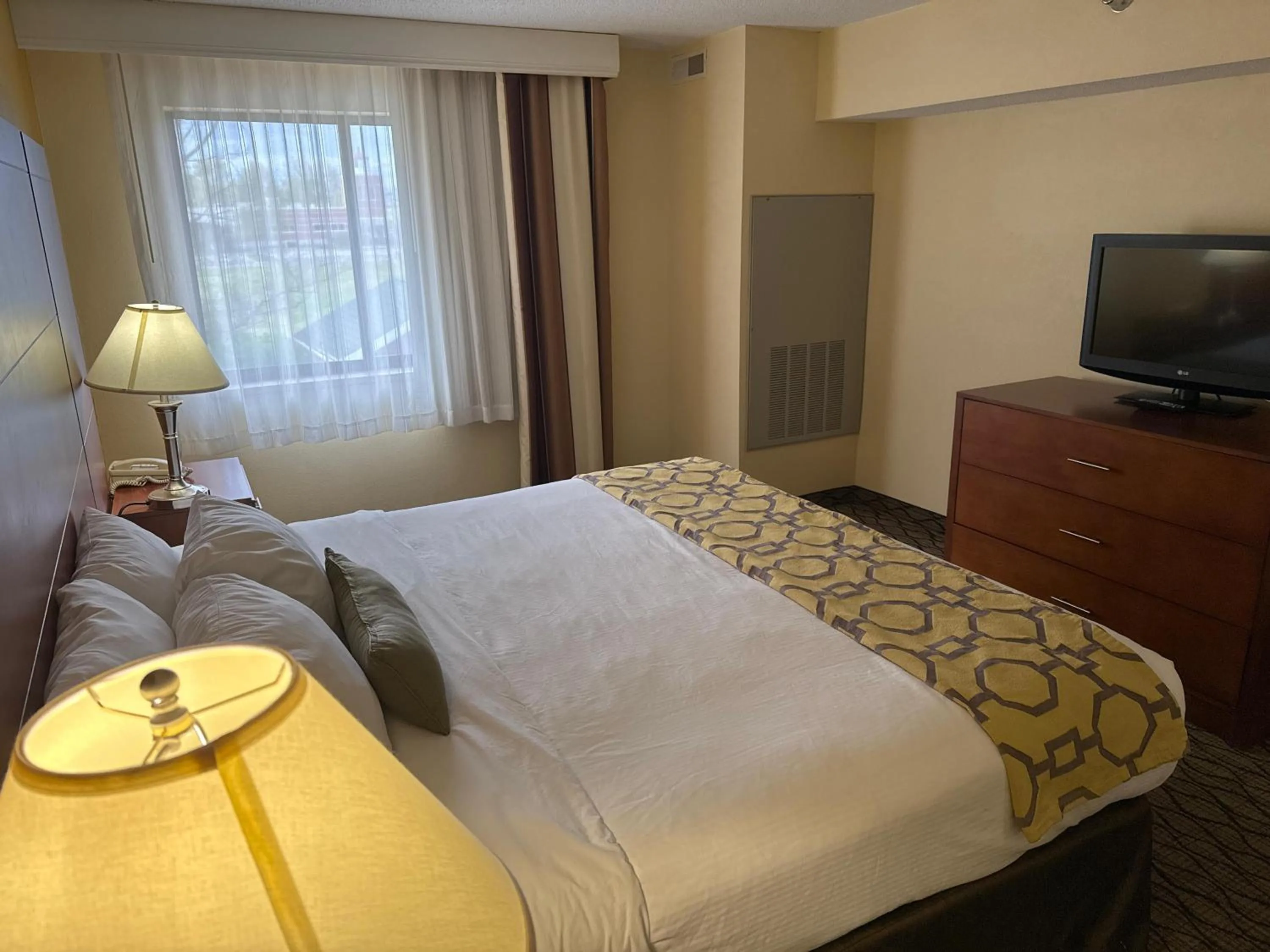 Bed in Baymont by Wyndham Mishawaka South Bend Area