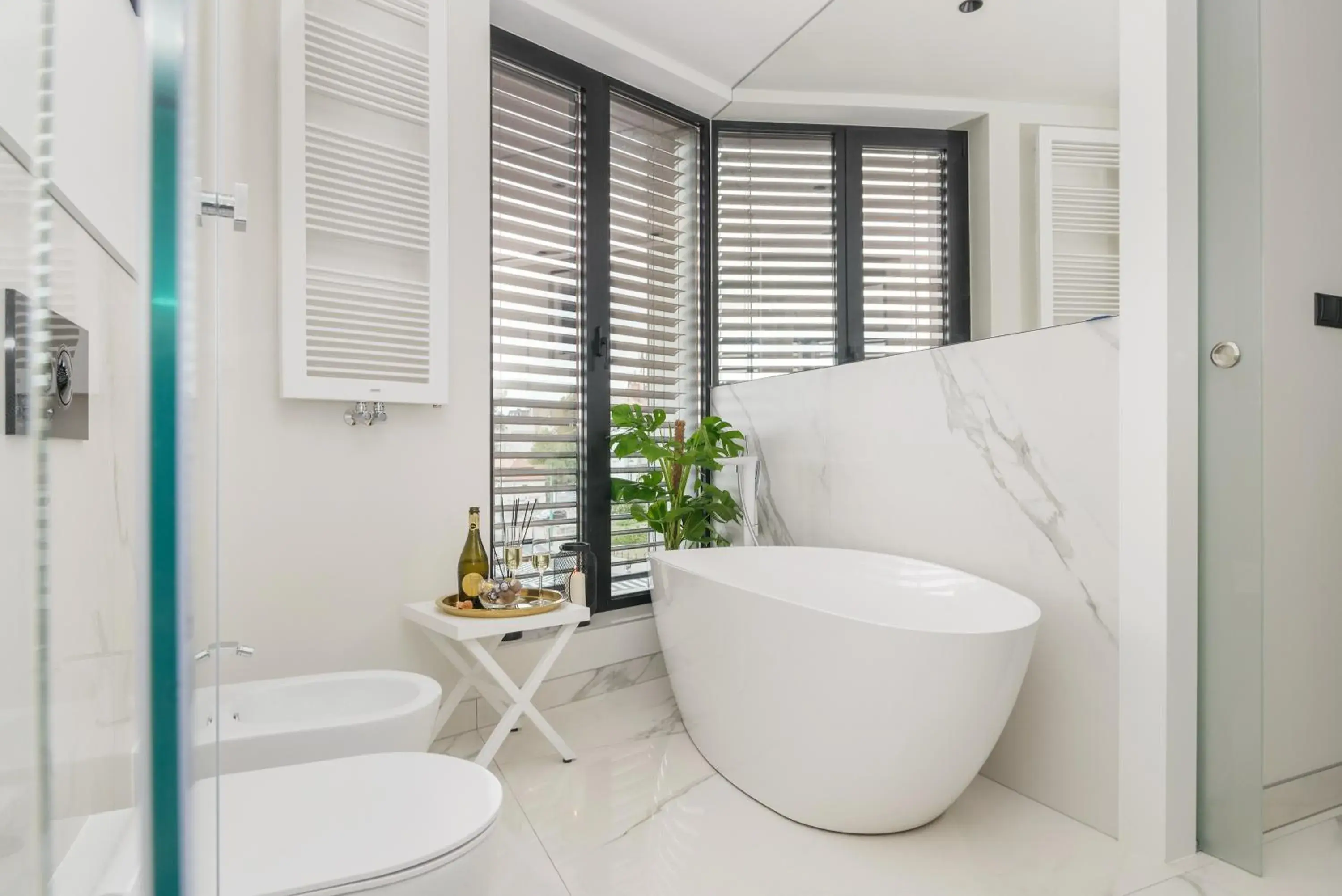 Deluxe Apartment 07 in Centro Design Apartments - Półwiejska Deluxe Apartment 07 in Centro Design Apartments - Półwiejska