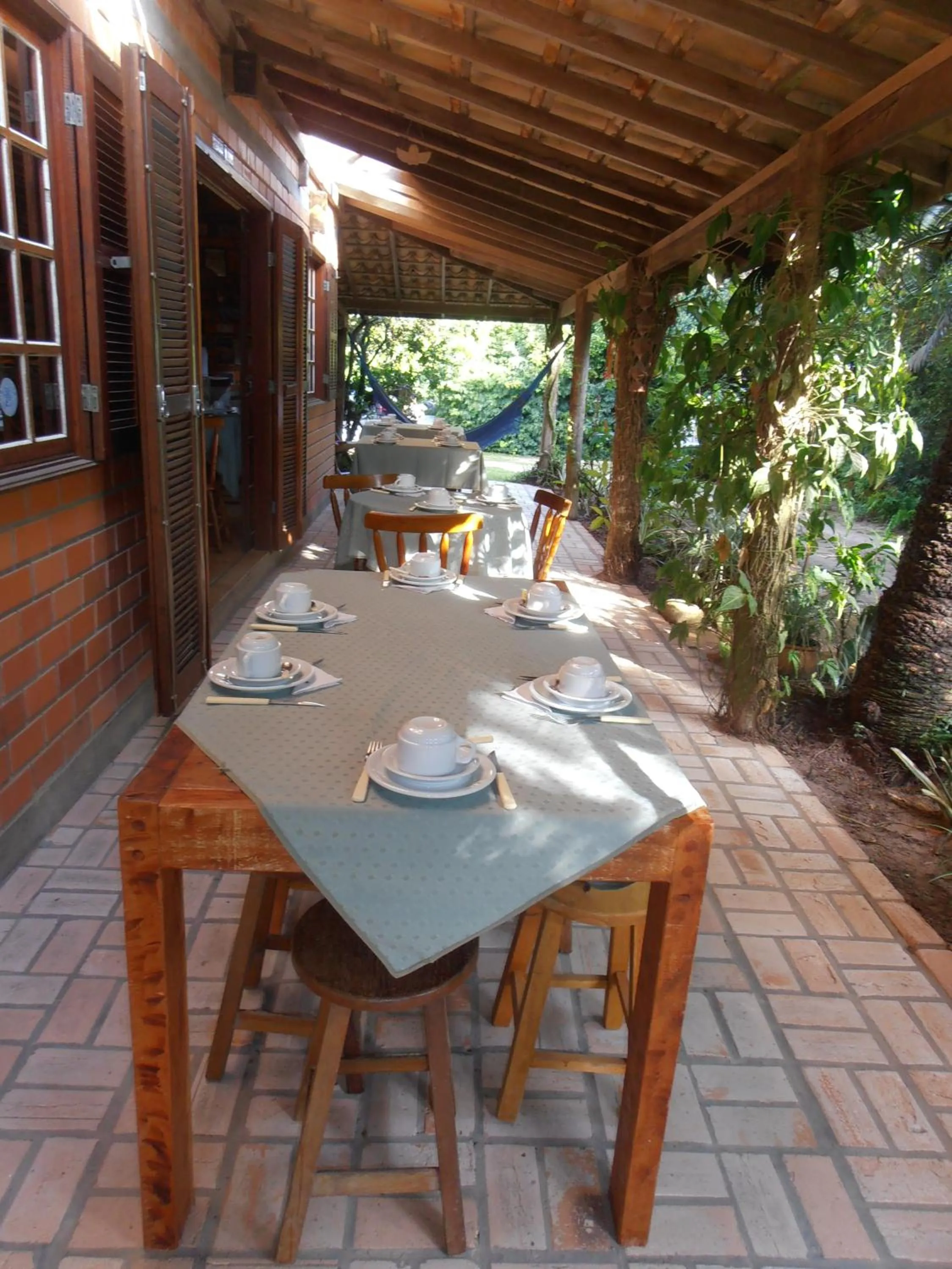 Restaurant/places to eat in Pousada Rosa & Canela