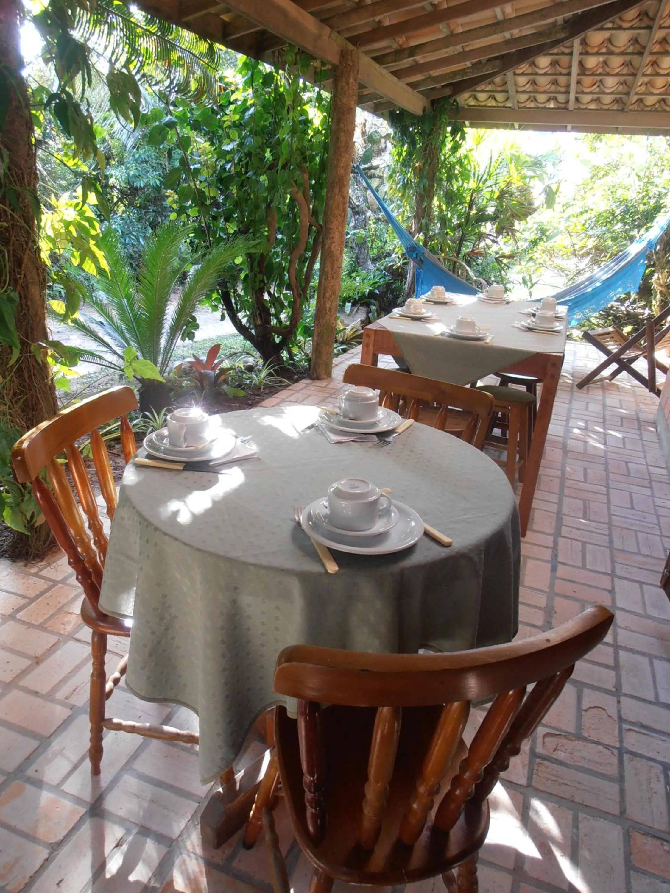 Restaurant/places to eat in Pousada Rosa & Canela