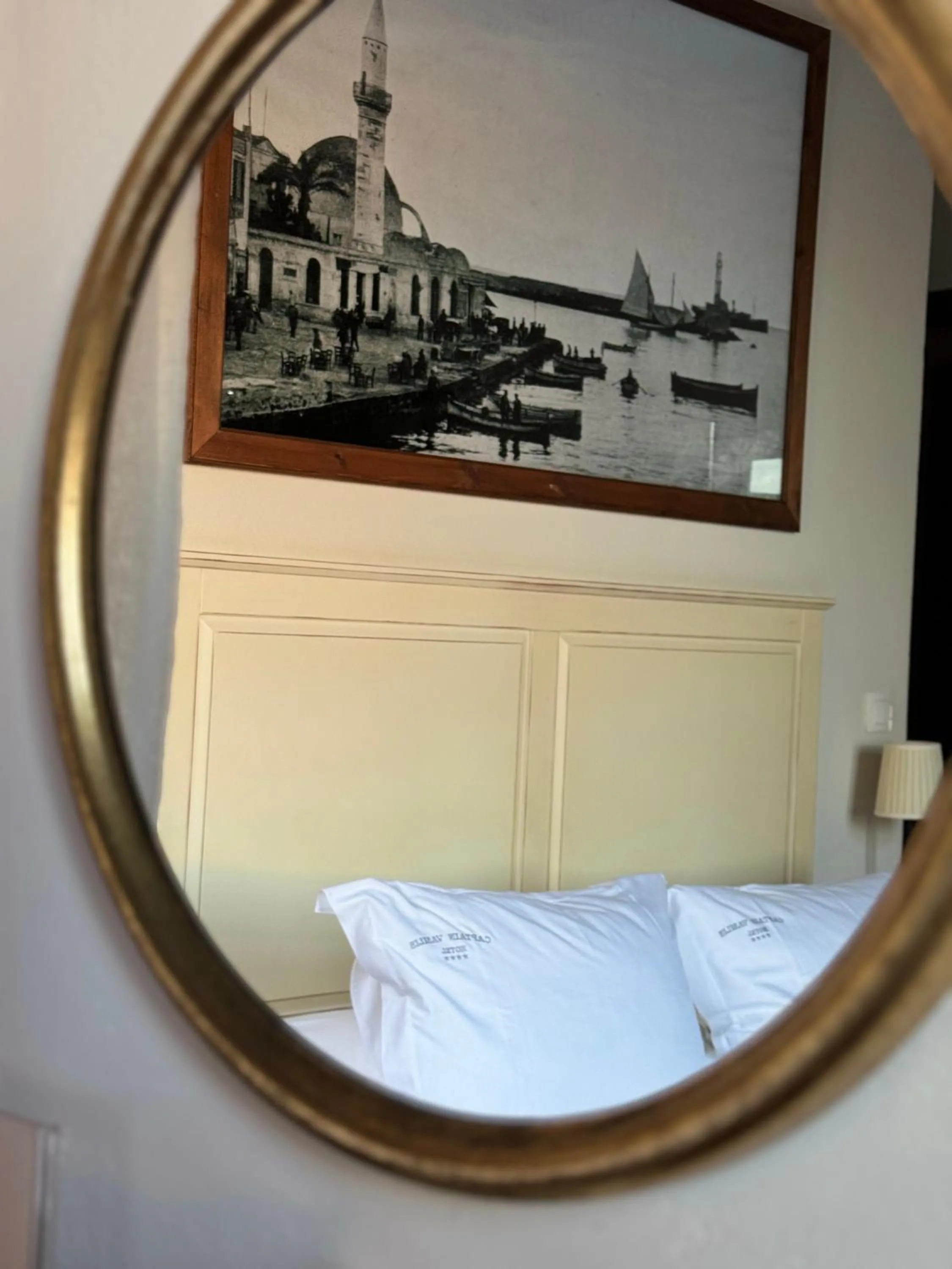 Photo of the whole room, Bed in Captain Vasilis Hotel