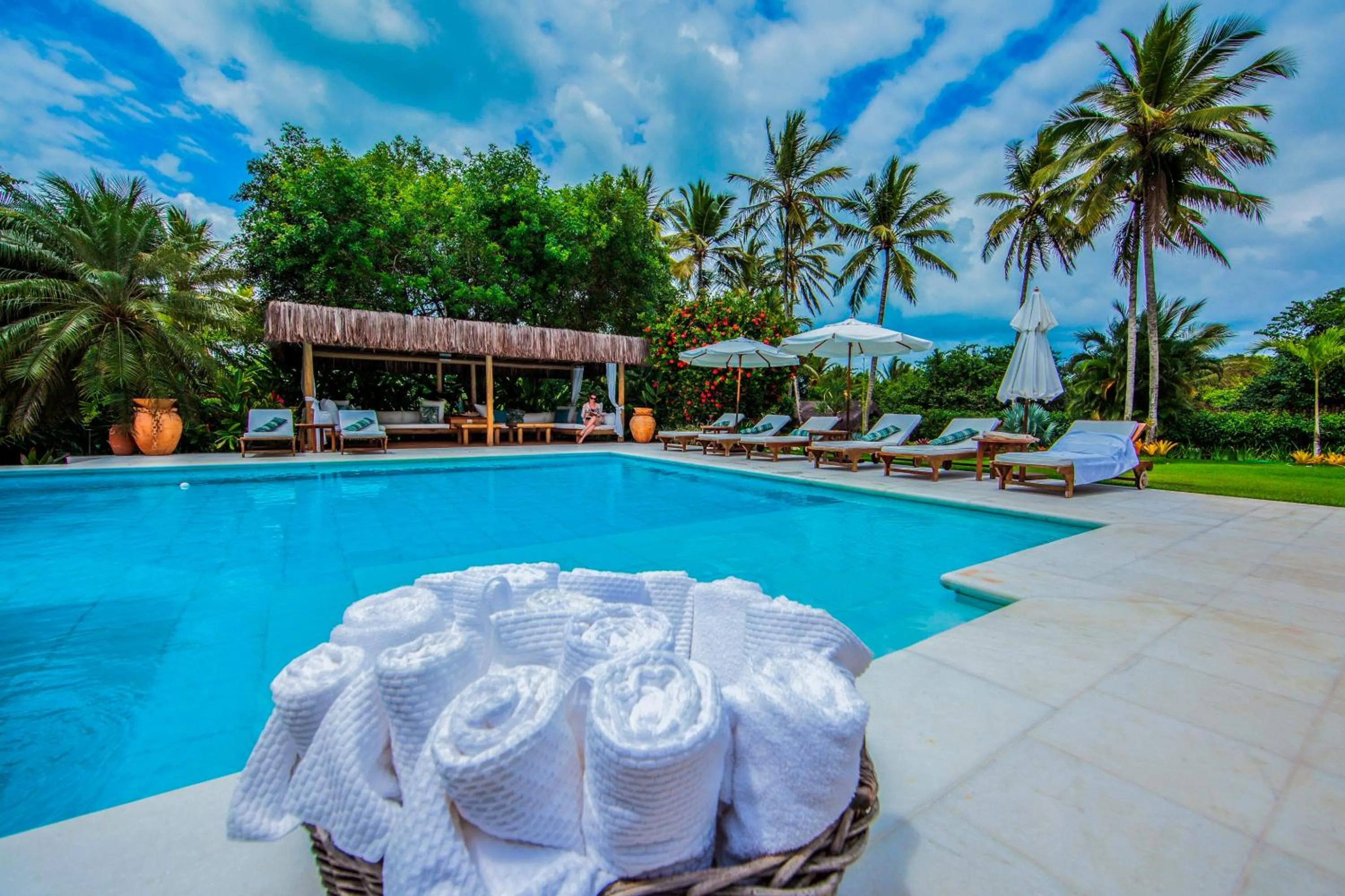 Swimming pool in Hotel e Resort Villas de Trancoso