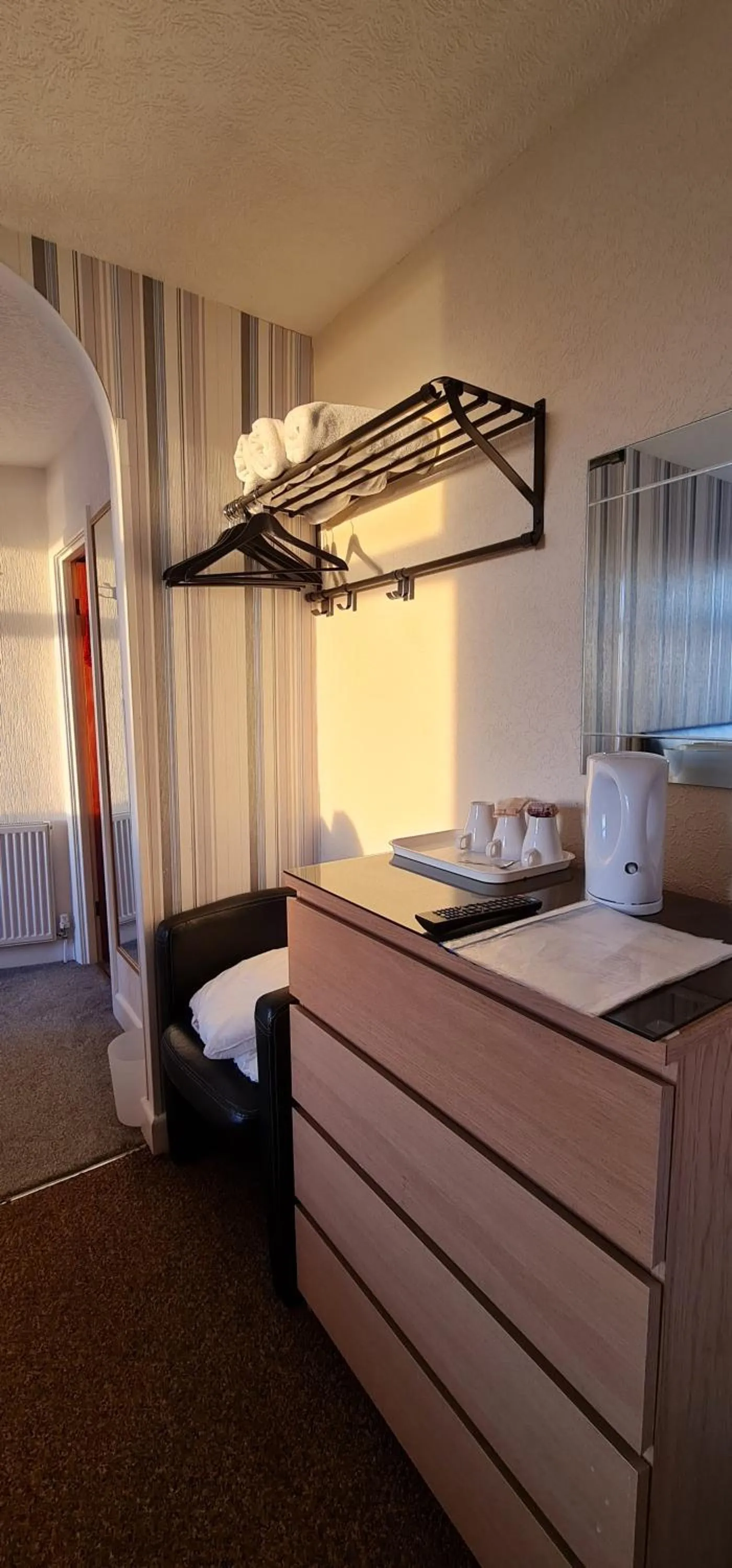 Bedroom, Bed in Ocean Bay