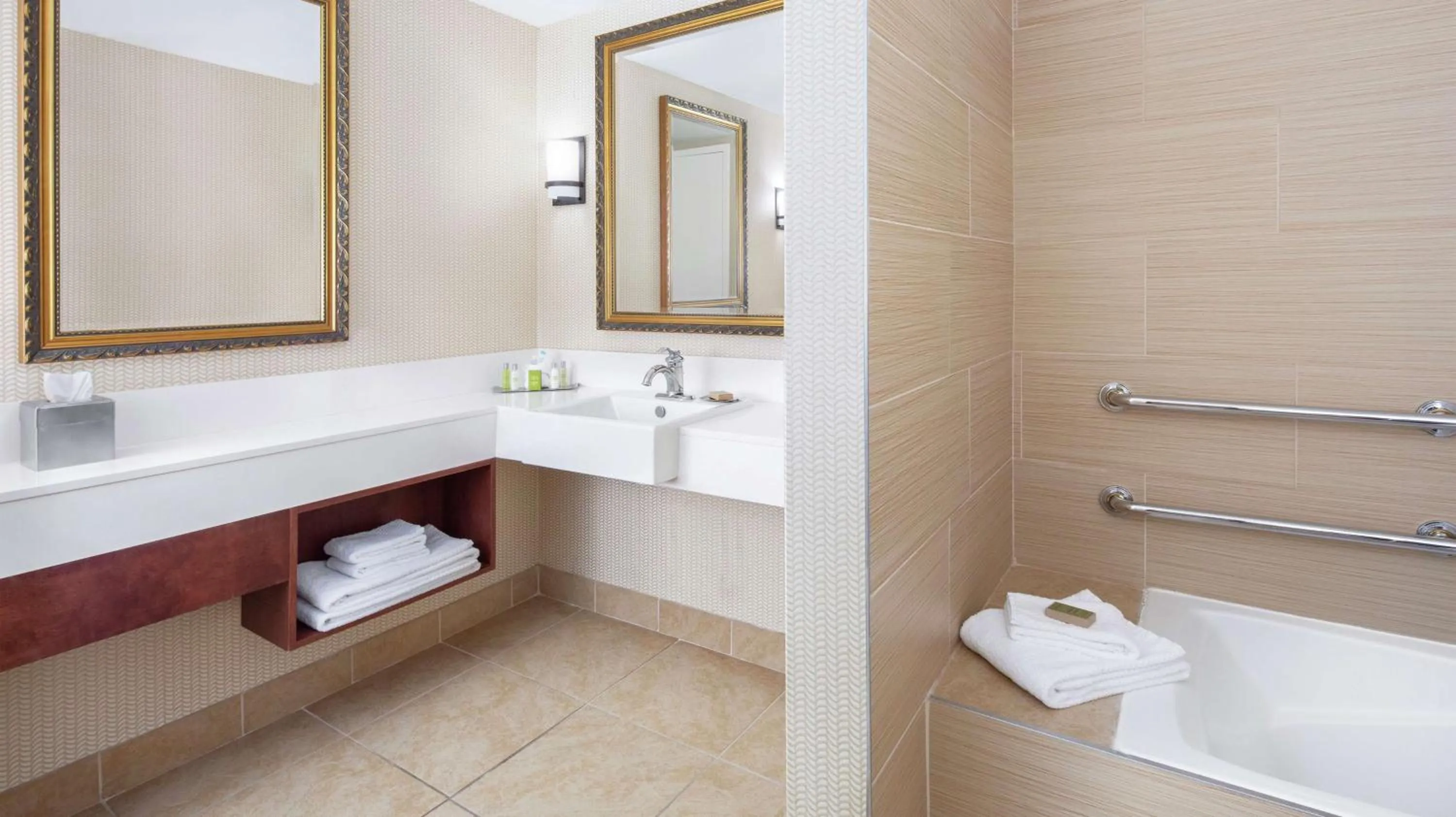 Bathroom in DoubleTree by Hilton Sunrise - Sawgrass Mills