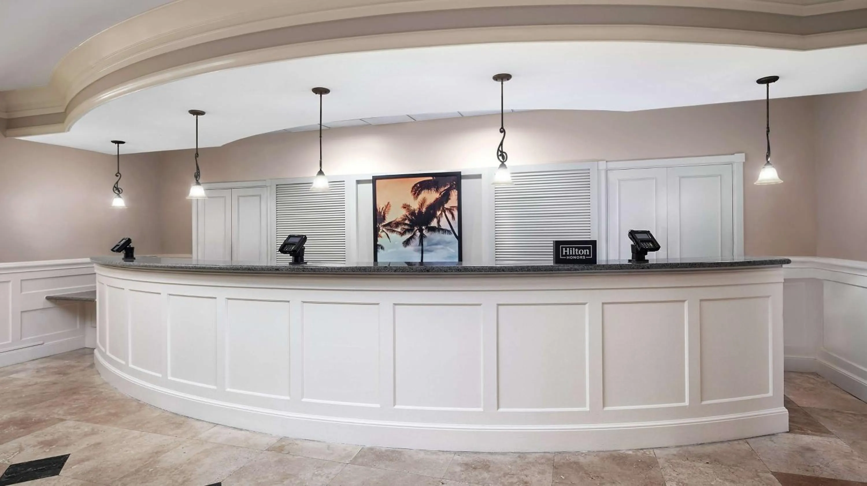 Lobby or reception in DoubleTree by Hilton Sunrise - Sawgrass Mills