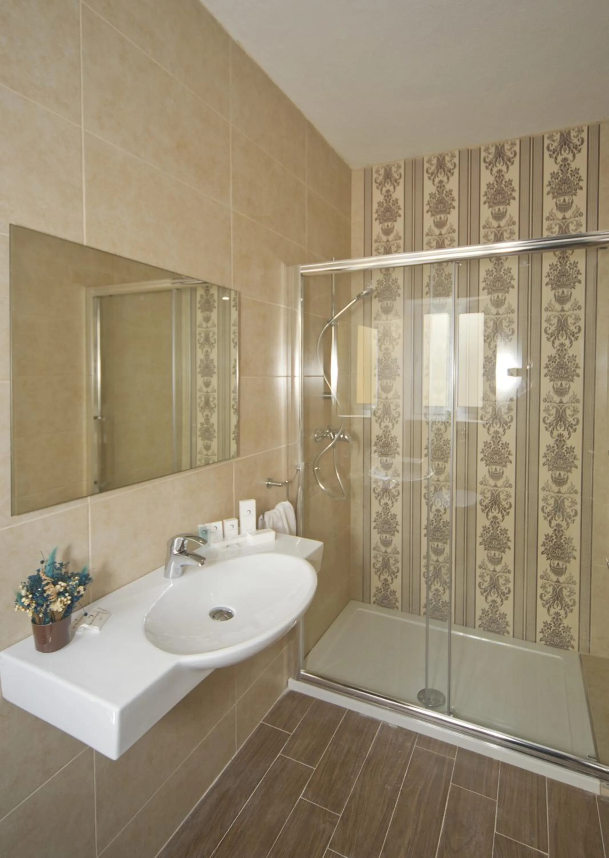 Bathroom in Slimiza Suites