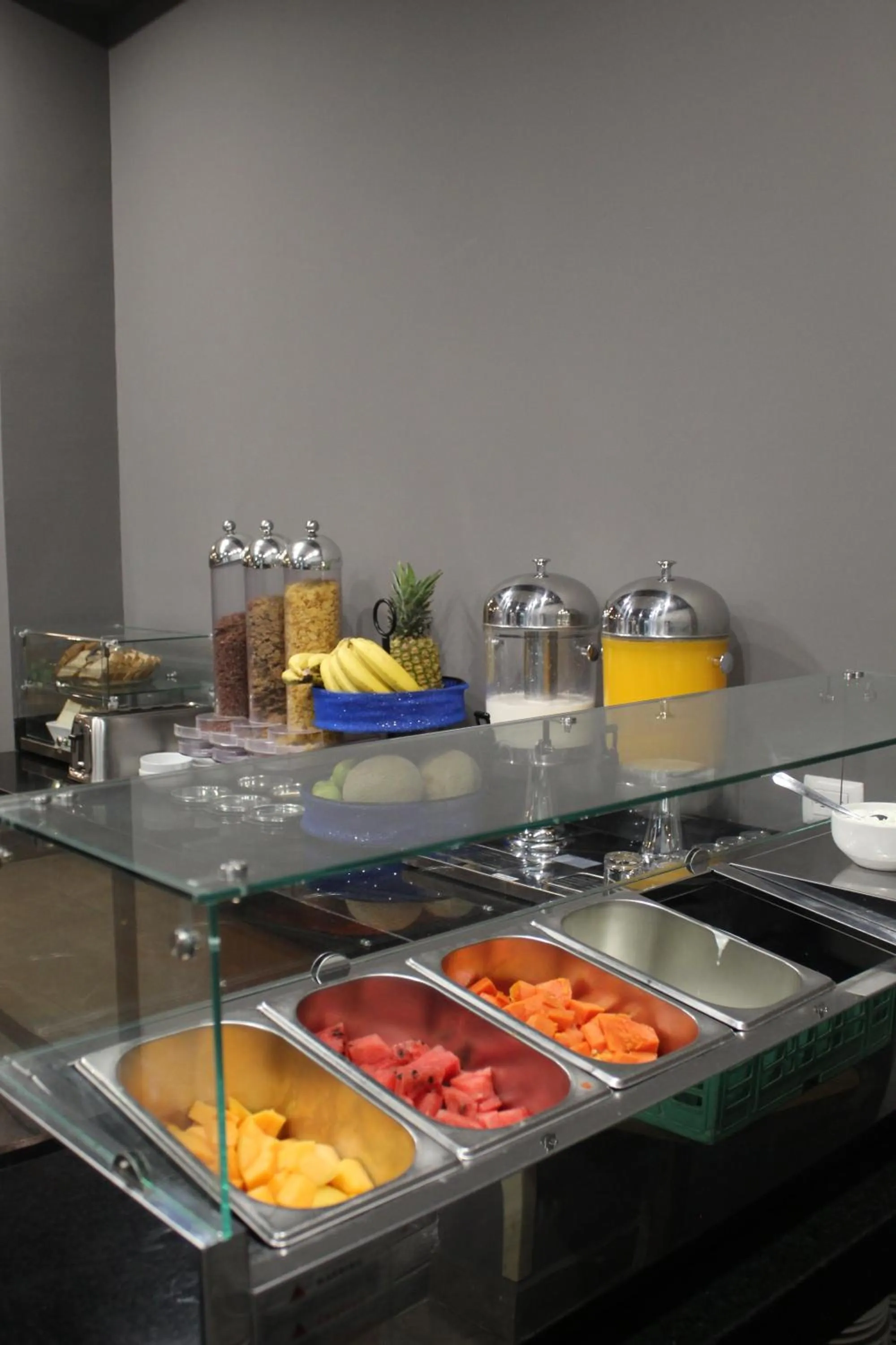 Food and drinks in Best Western Santorin