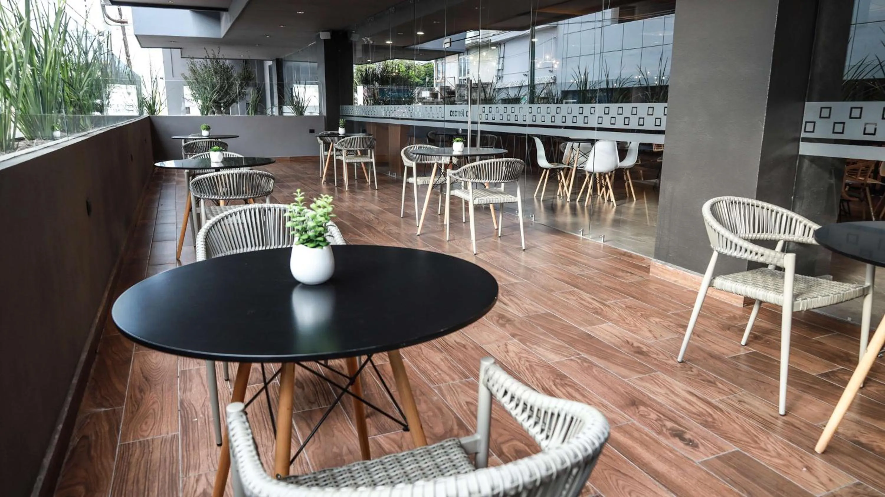 Breakfast in Best Western Santorin