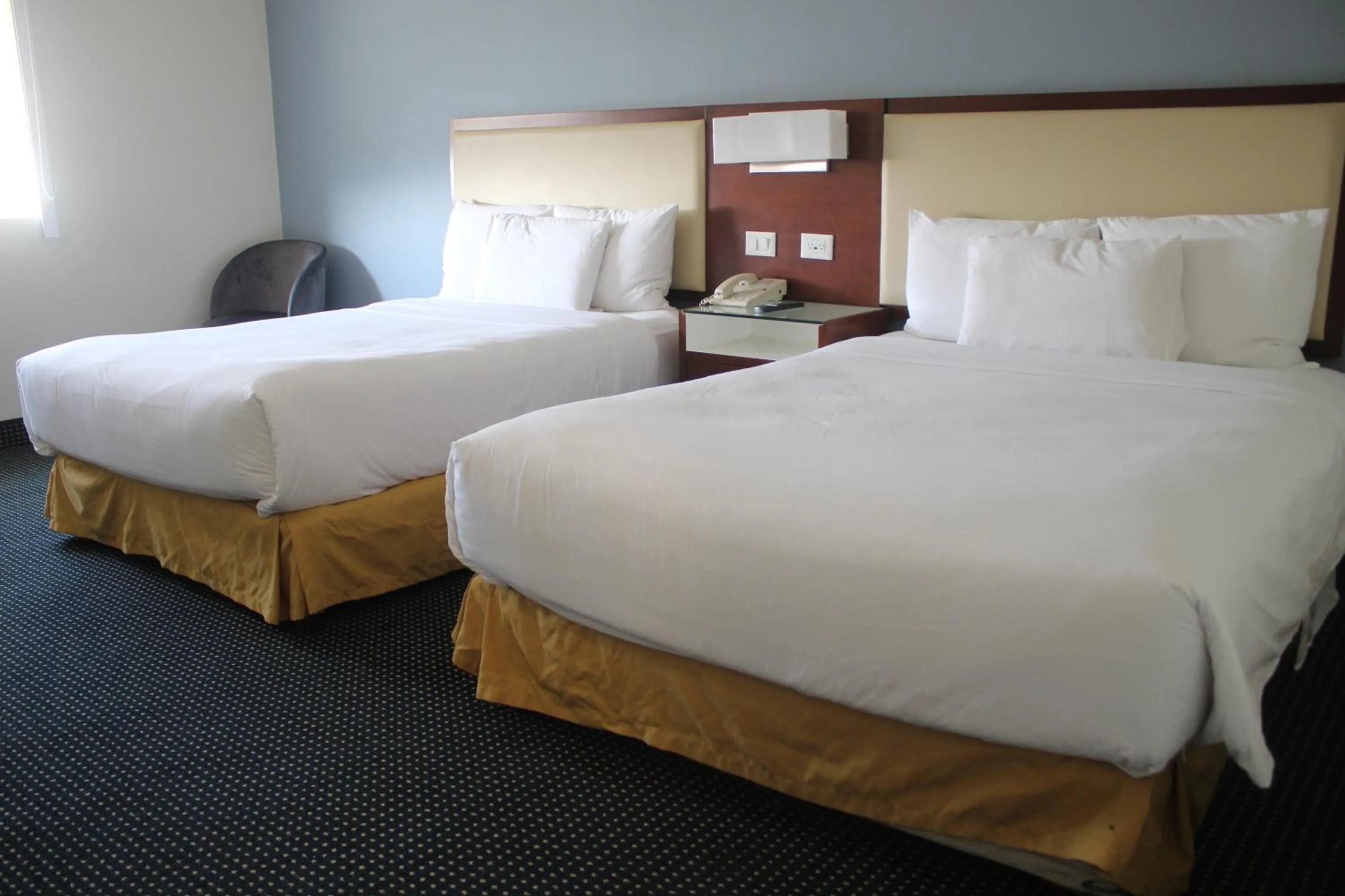 Bed in Best Western Santorin