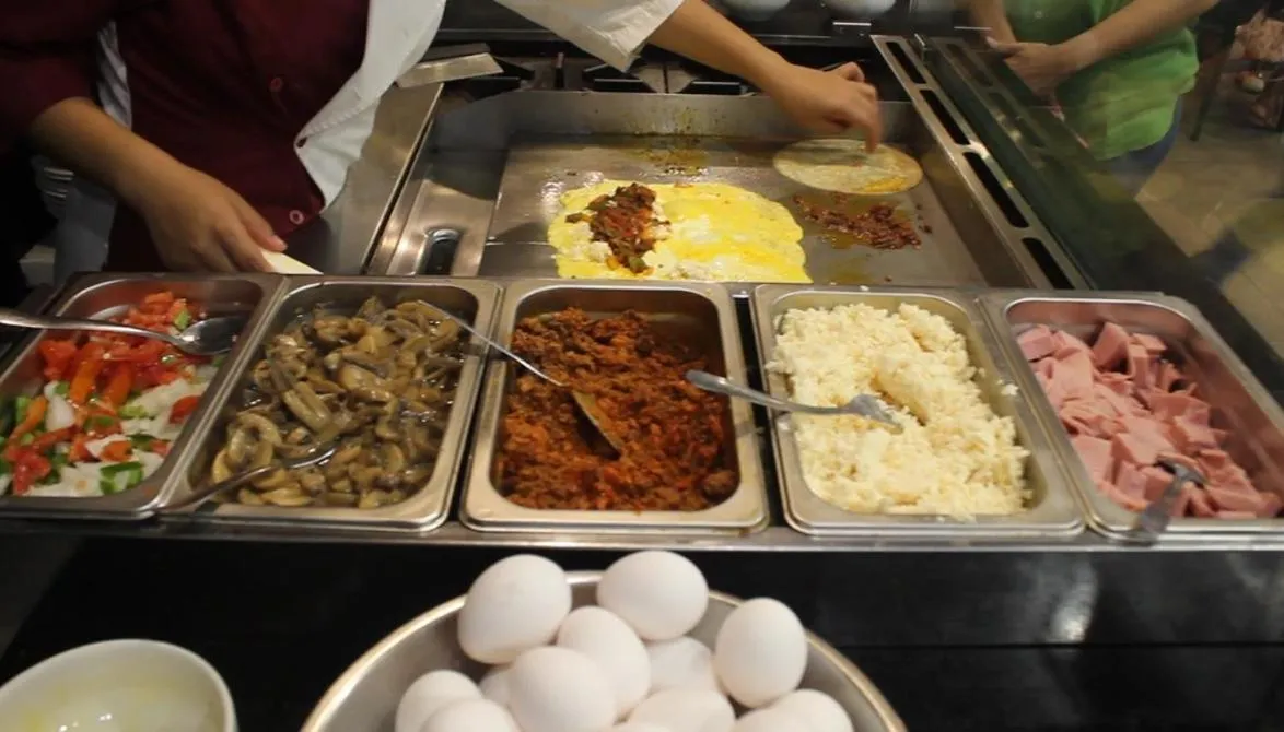 Breakfast in Best Western Santorin