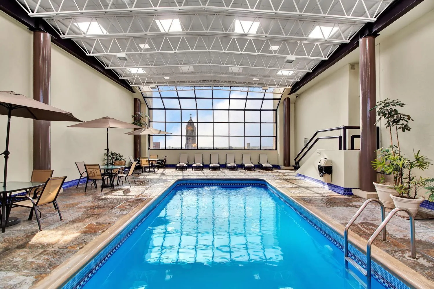 City view in Everest Ciudad Victoria