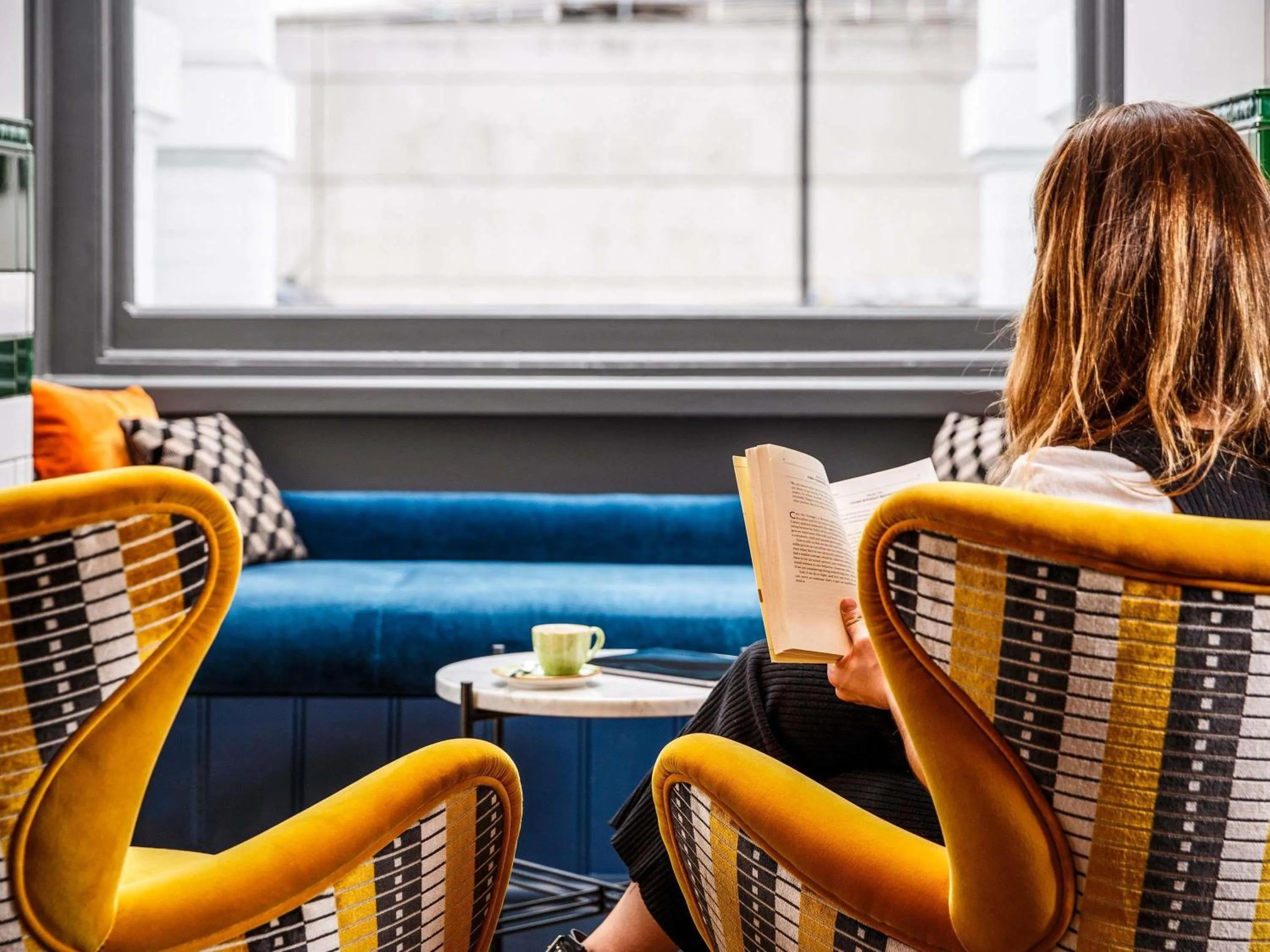 Lounge or bar in ibis Styles London Gloucester Road