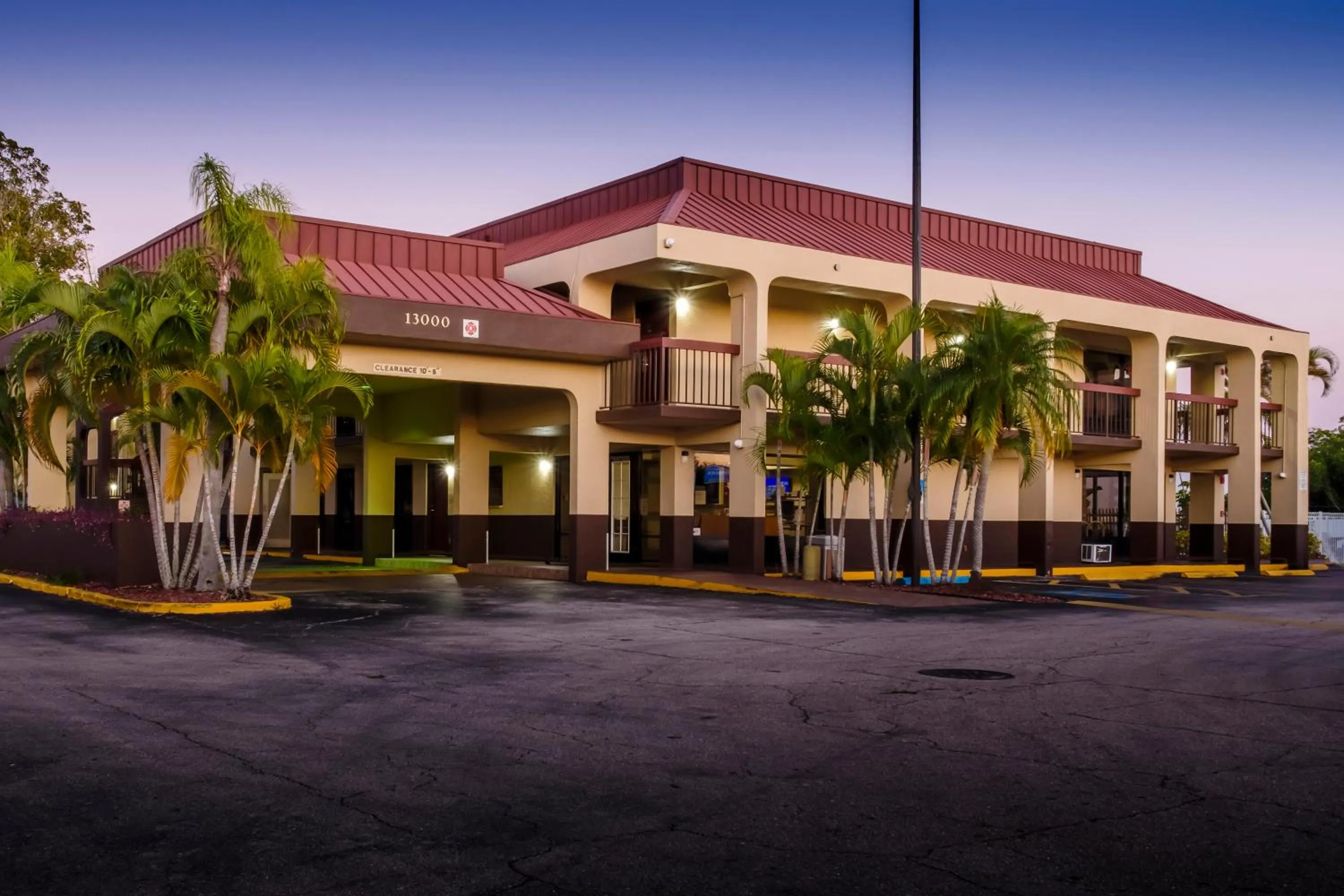 Property Building in Red Roof Inn Ft. Myers