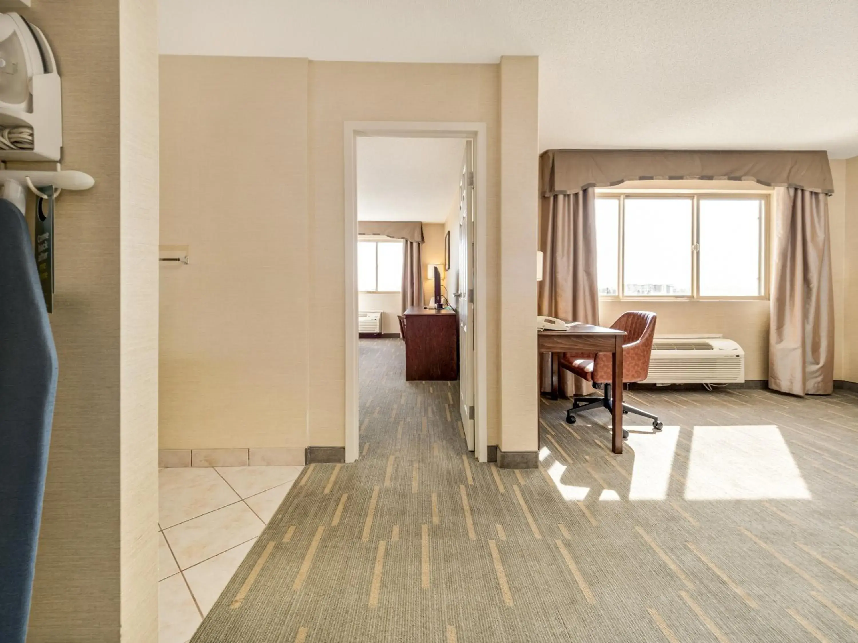 Suite Other - Non-Smoking in Holiday Inn Lethbridge by IHG Suite Other - Non-Smoking in Holiday Inn Lethbridge by IHG