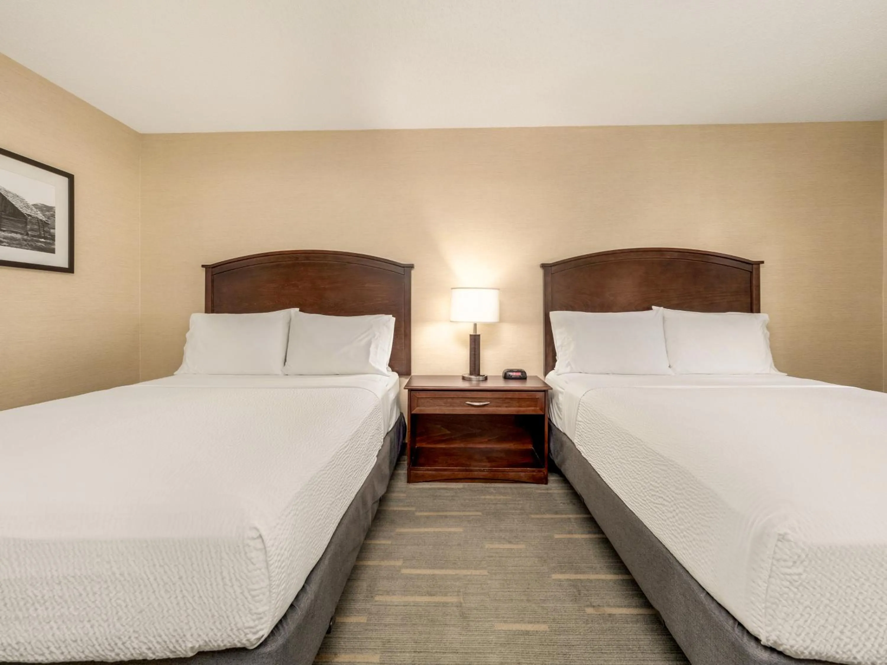 Bed in Holiday Inn Lethbridge by IHG