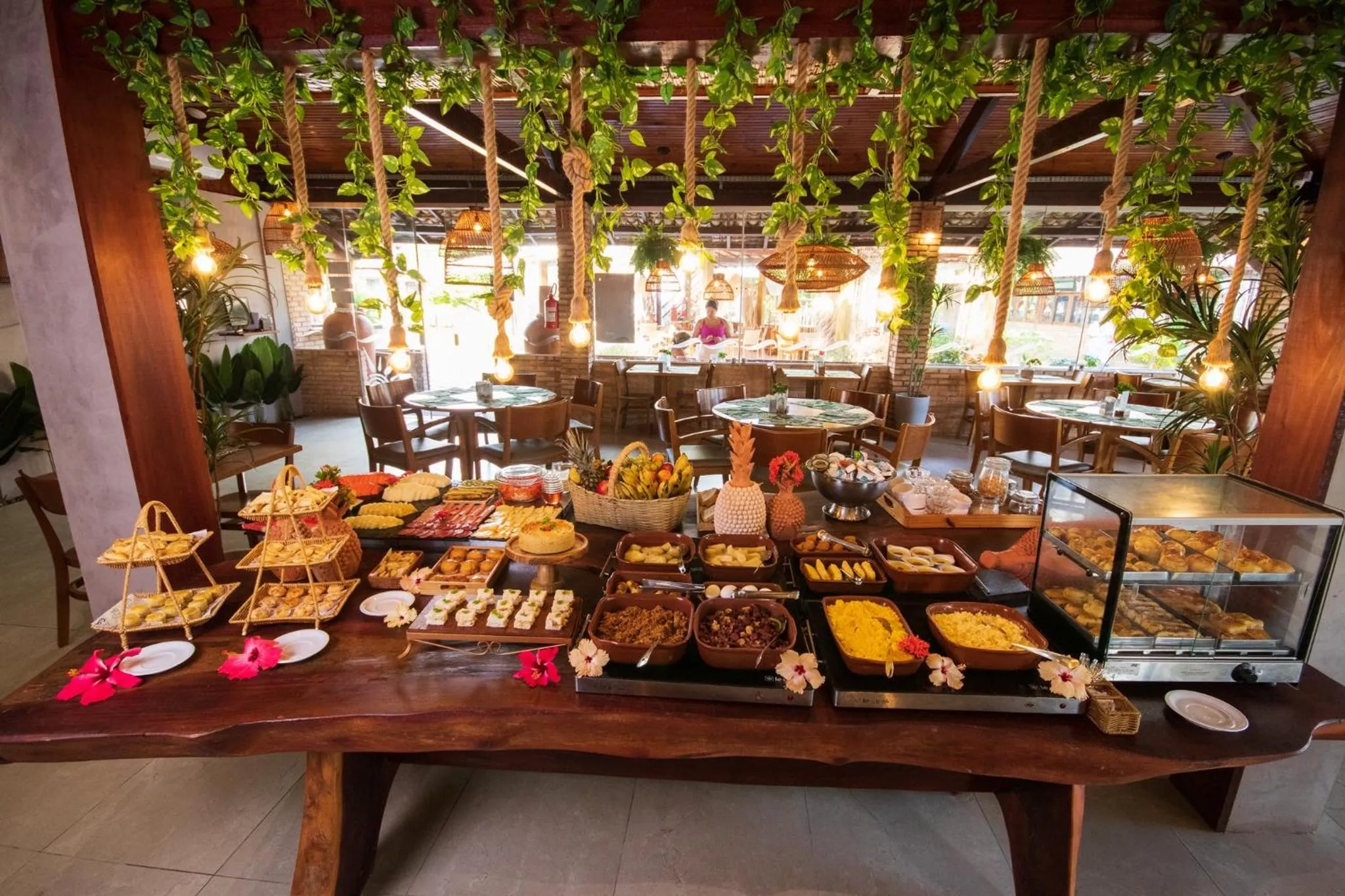 Buffet breakfast in Pousada Encontro das Águas