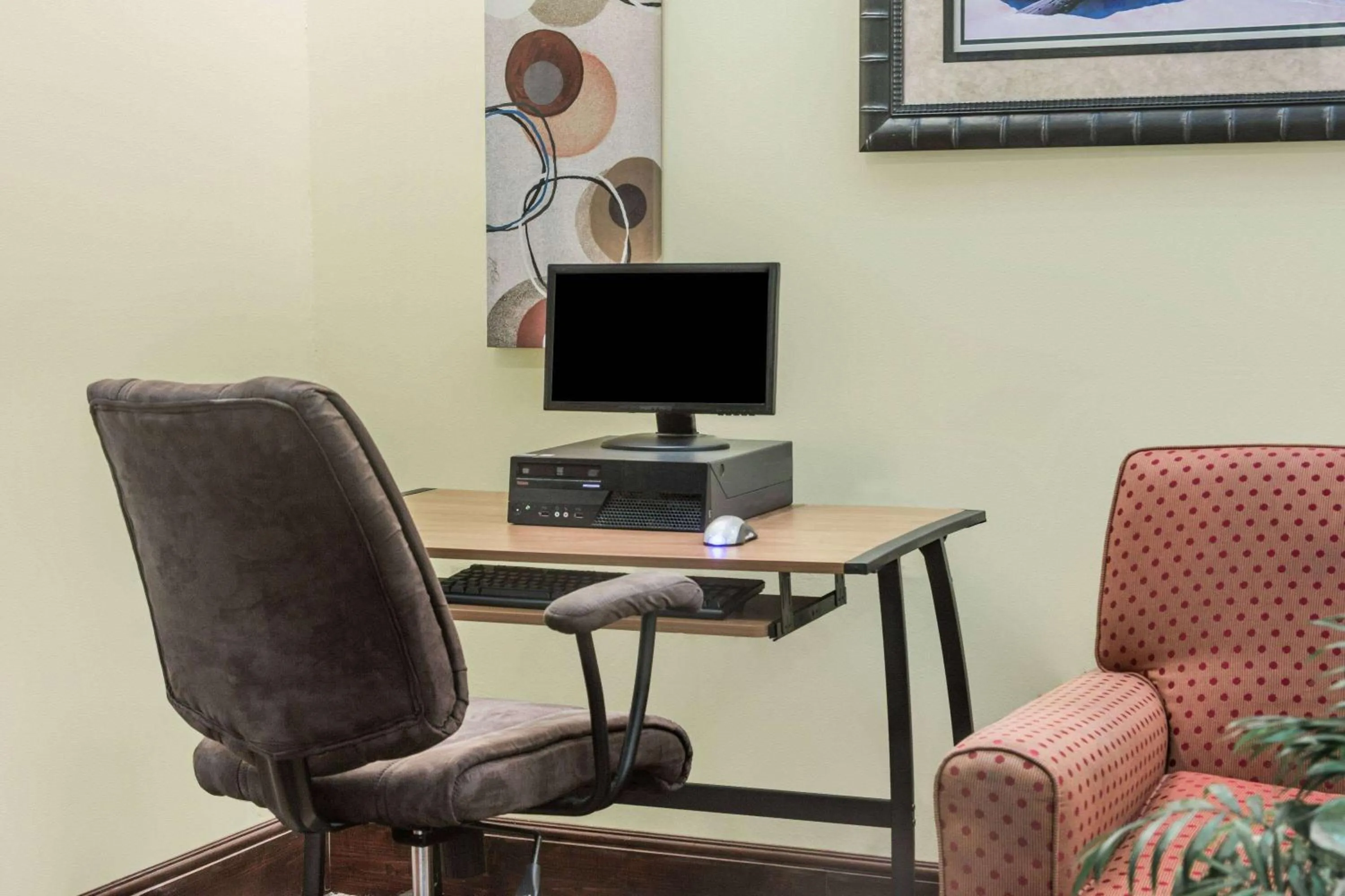 Business facilities in Days Inn by Wyndham Fort Myers