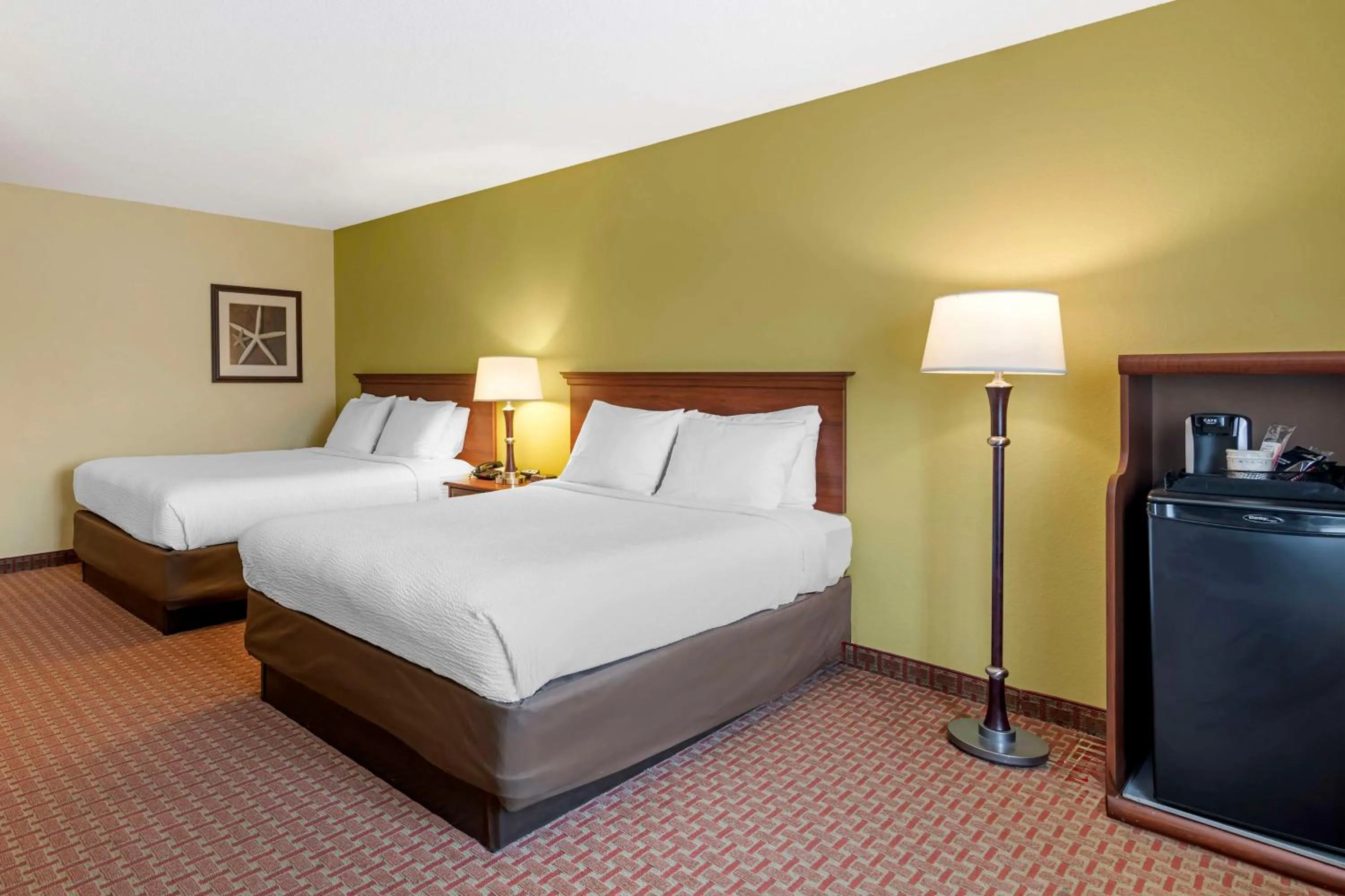 Bedroom, Bed in Best Western York Inn