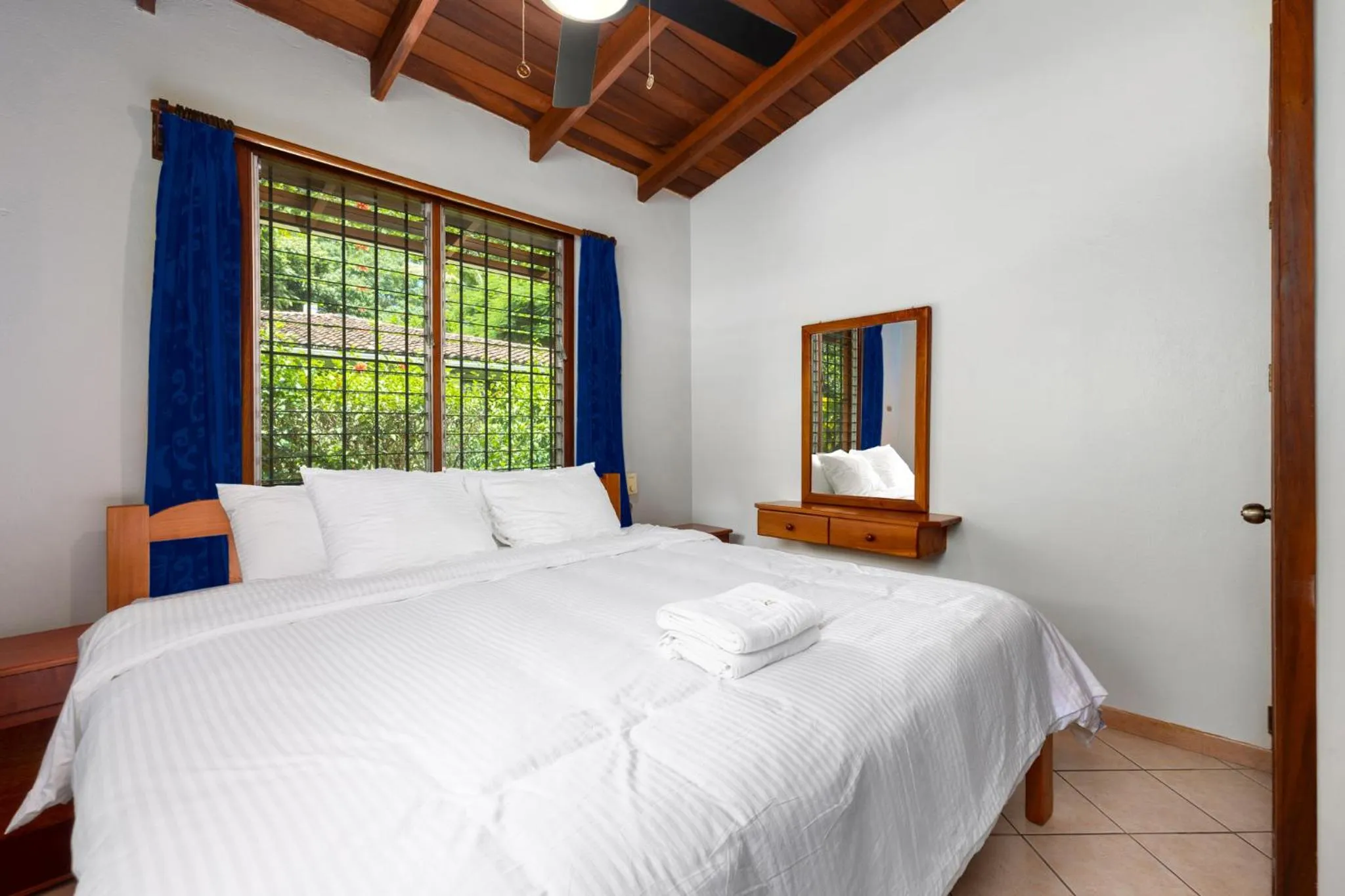 Bed in Bahia Esmeralda Boutique Hotel & Villas