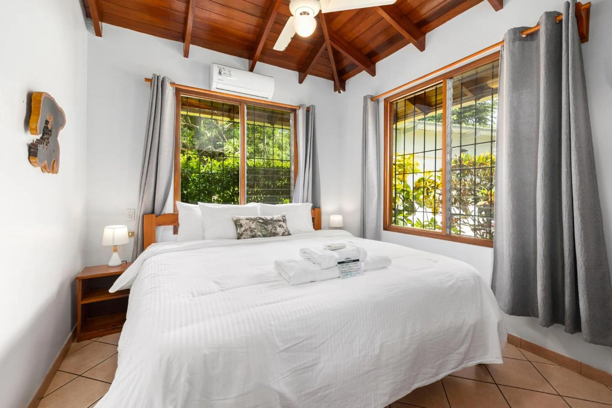 Bed in Bahia Esmeralda Boutique Hotel & Villas