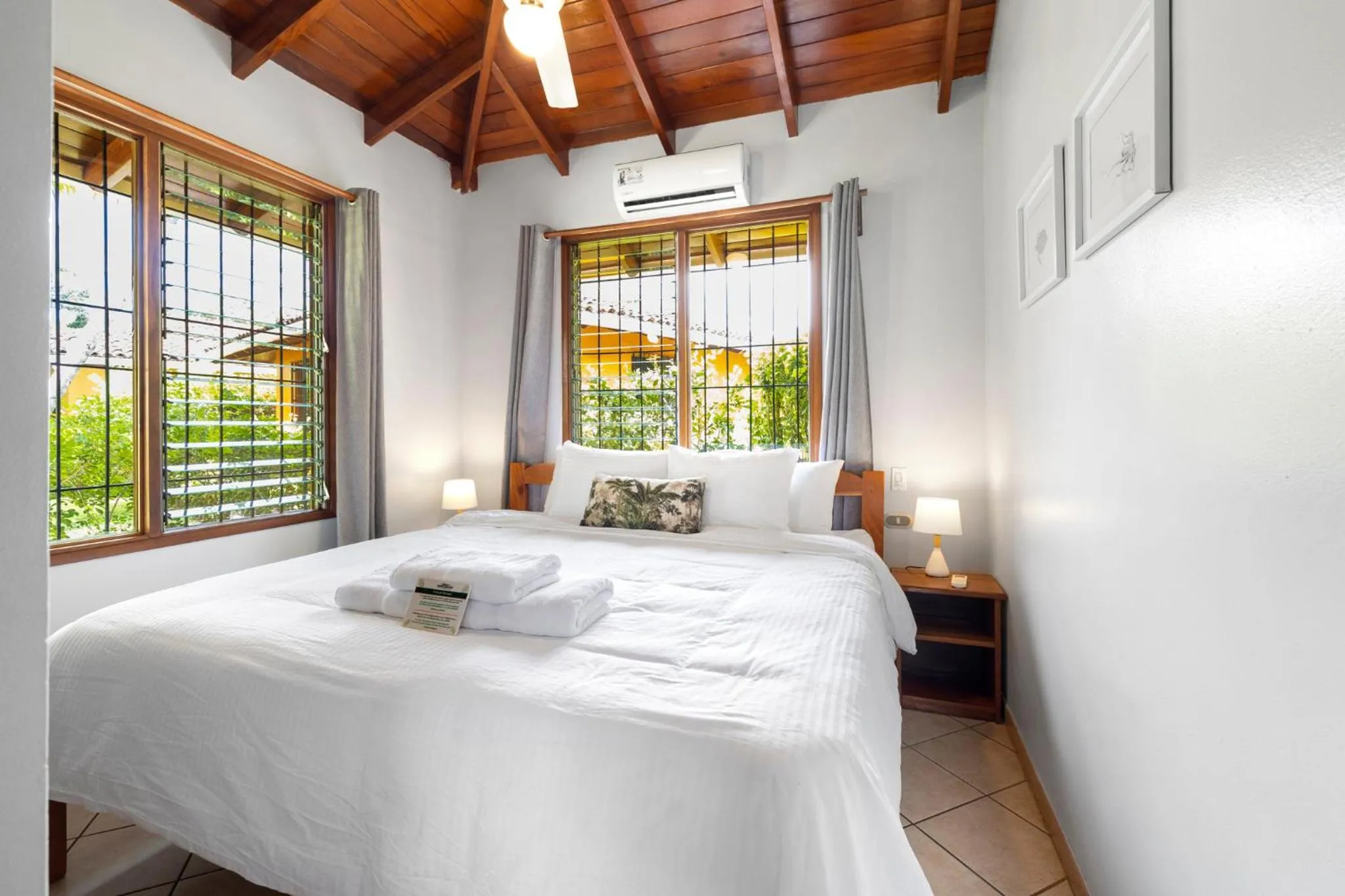 Bed in Bahia Esmeralda Boutique Hotel & Villas