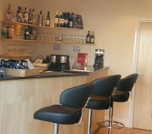 Lounge or bar in Travelrest Fareham Solent Gateway