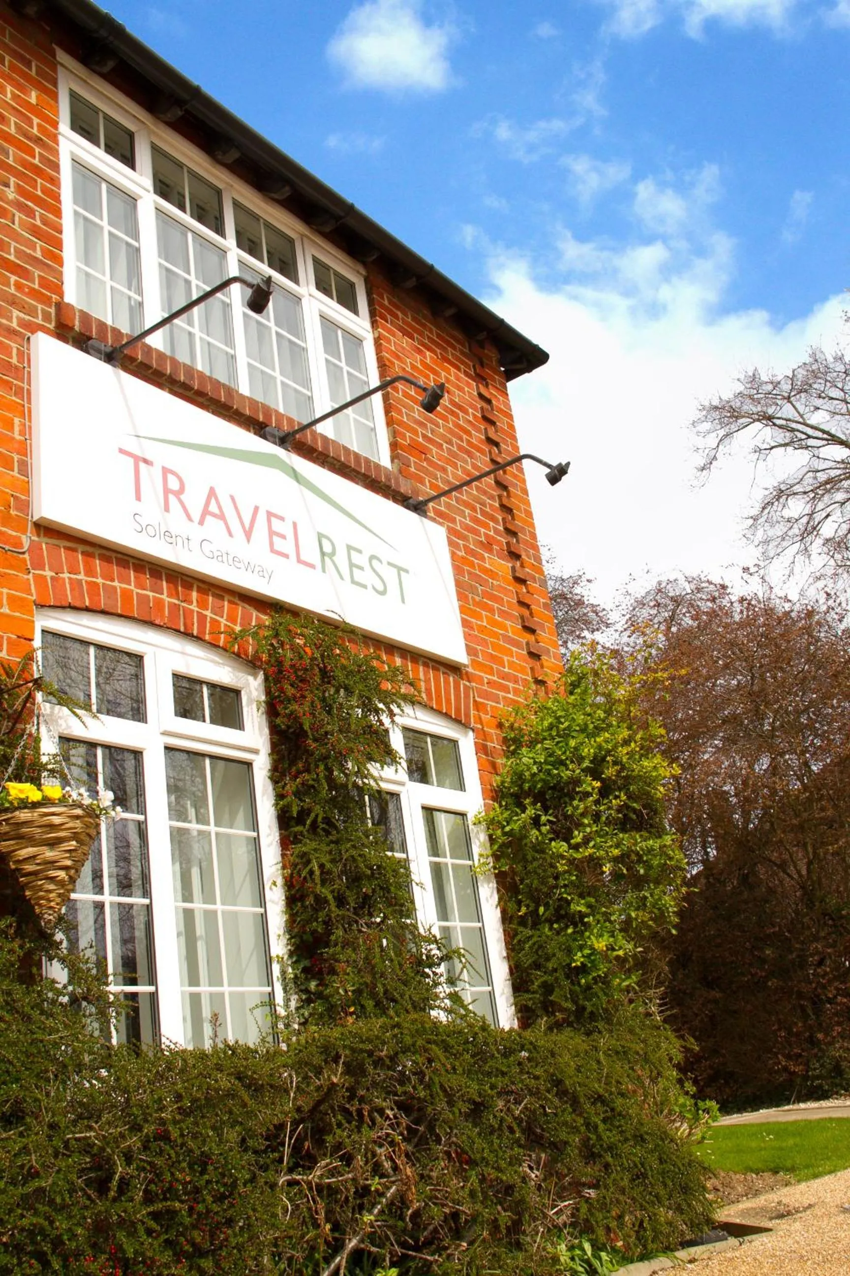 Facade/entrance in Travelrest Fareham Solent Gateway