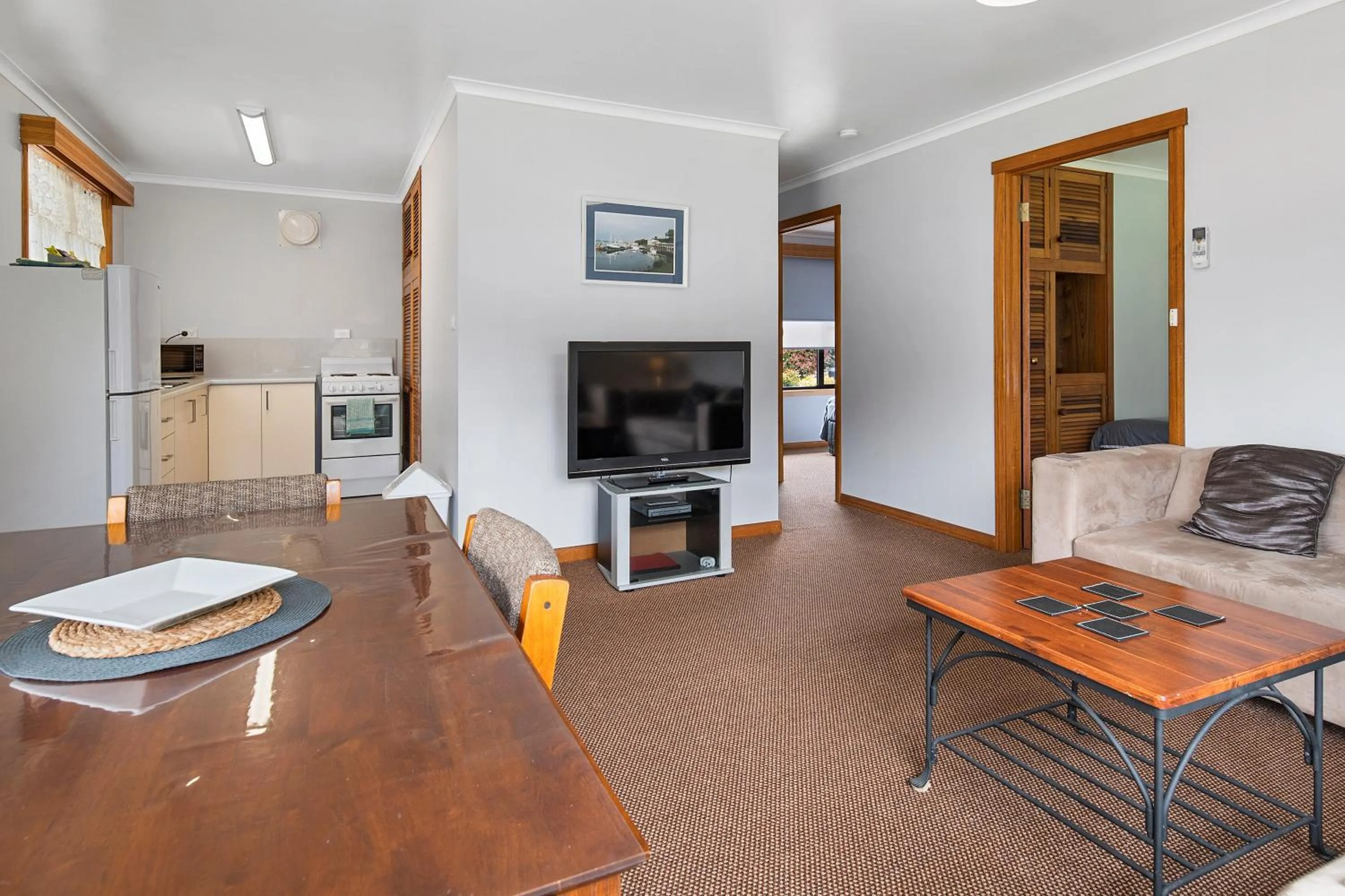 TV and multimedia in Marsden Court Apartments