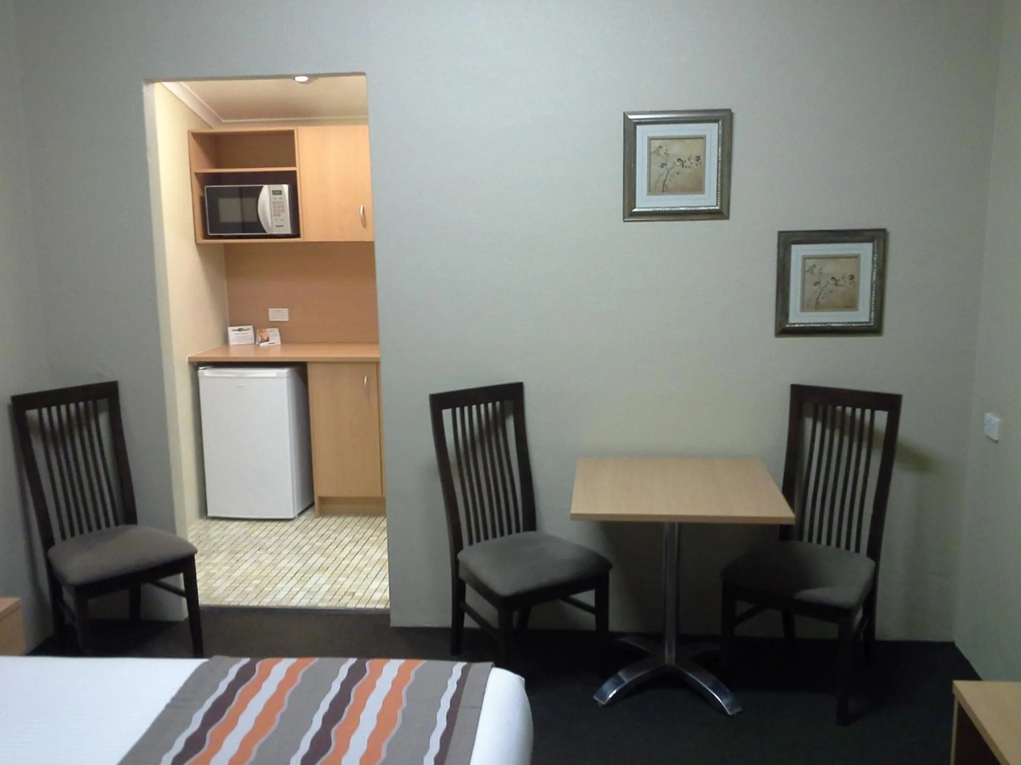 Decorative detail in Hideaway Motor Inn