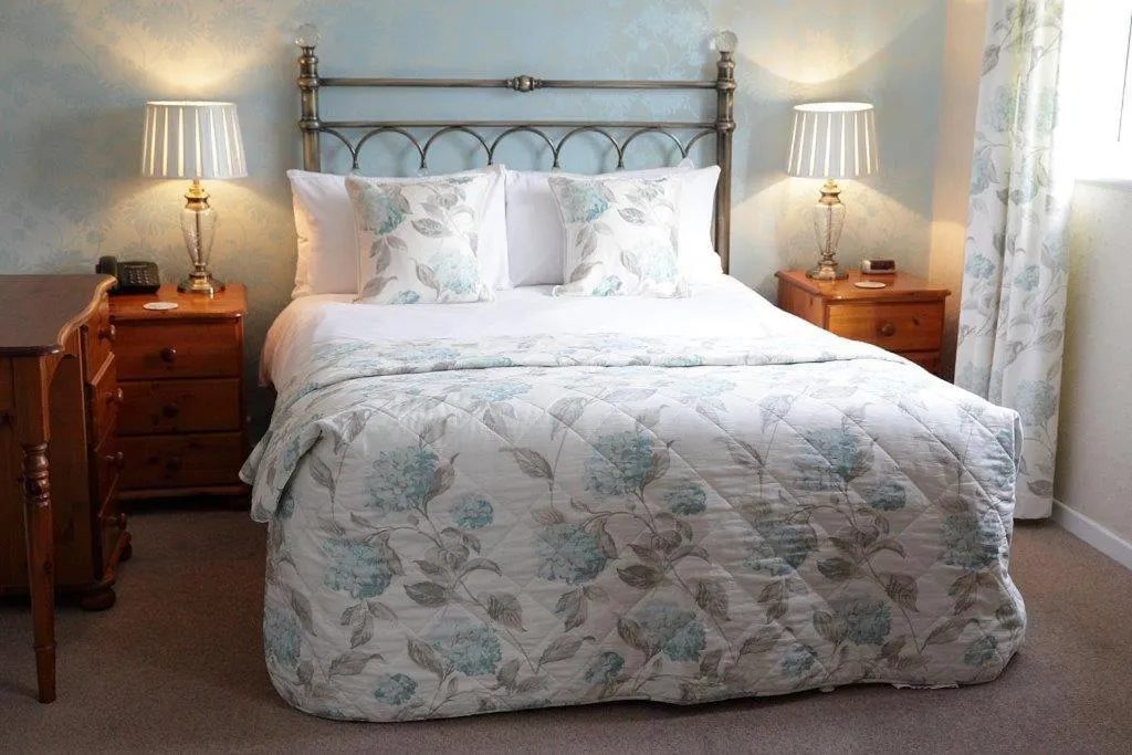 Bed in Lastra Farm Hotel