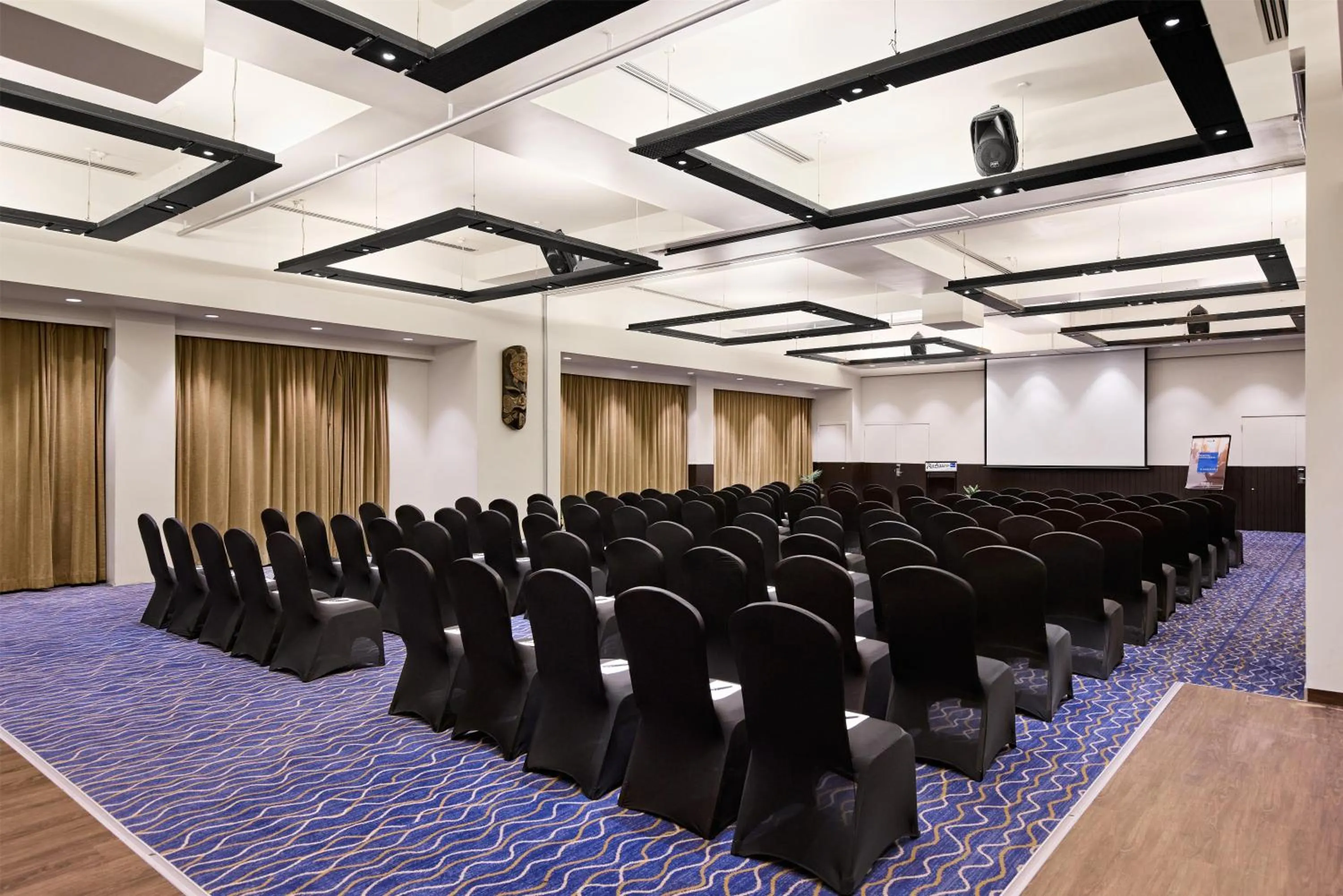 Banquet/Function facilities in Radisson Blu Resort Fiji
