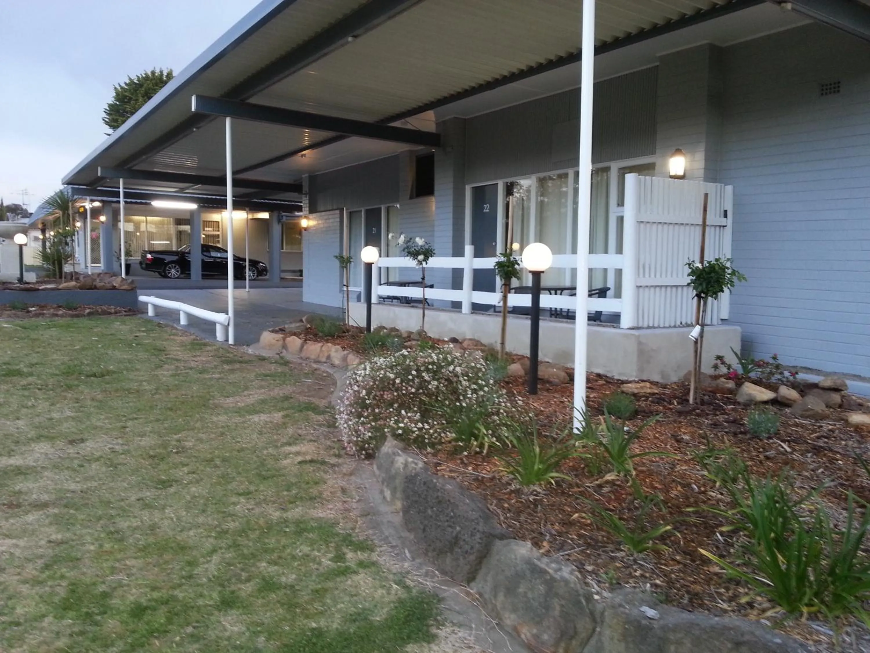 Facade/entrance in Yass Motel
