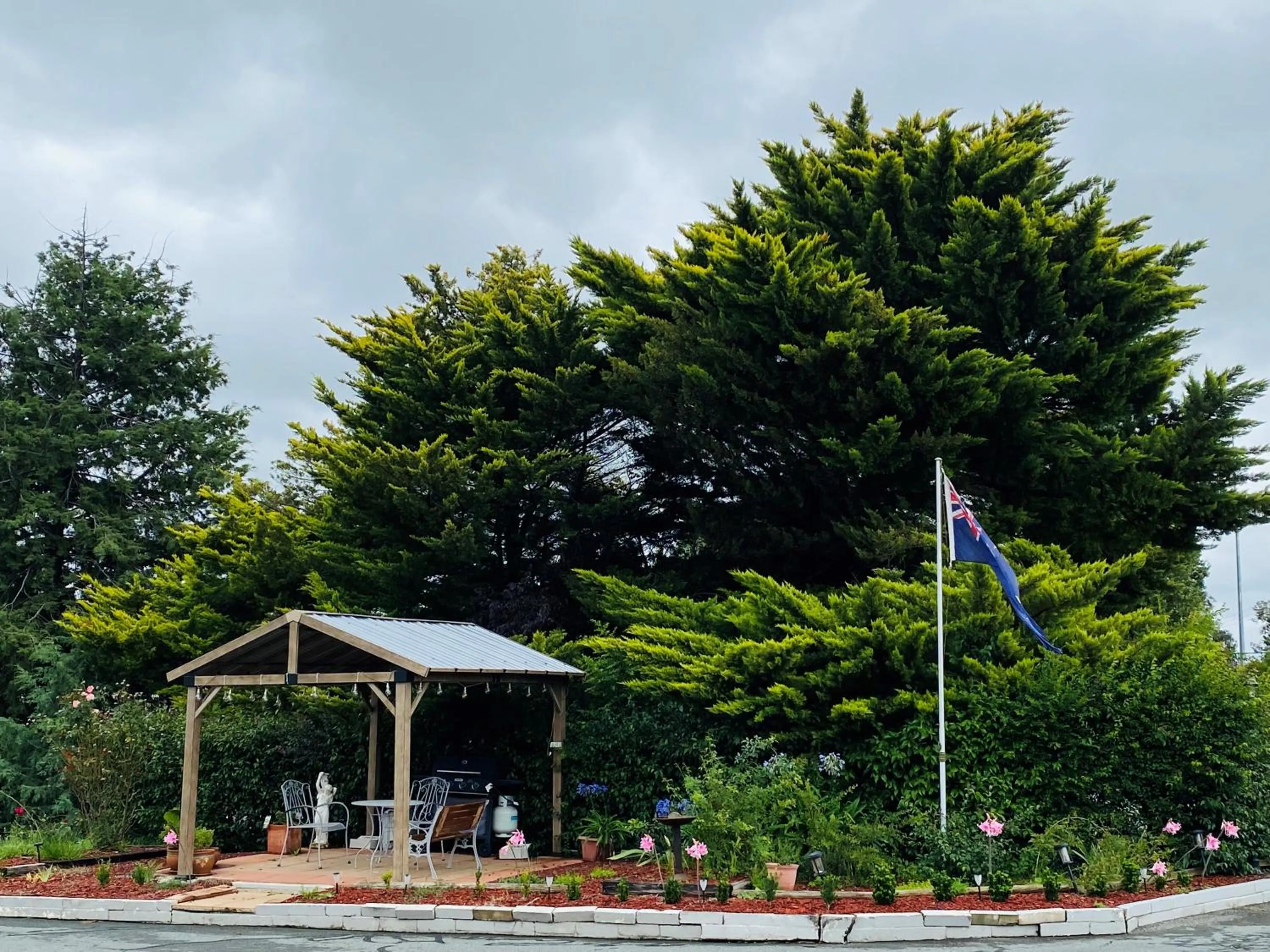 Colonial Lodge Motor Inn