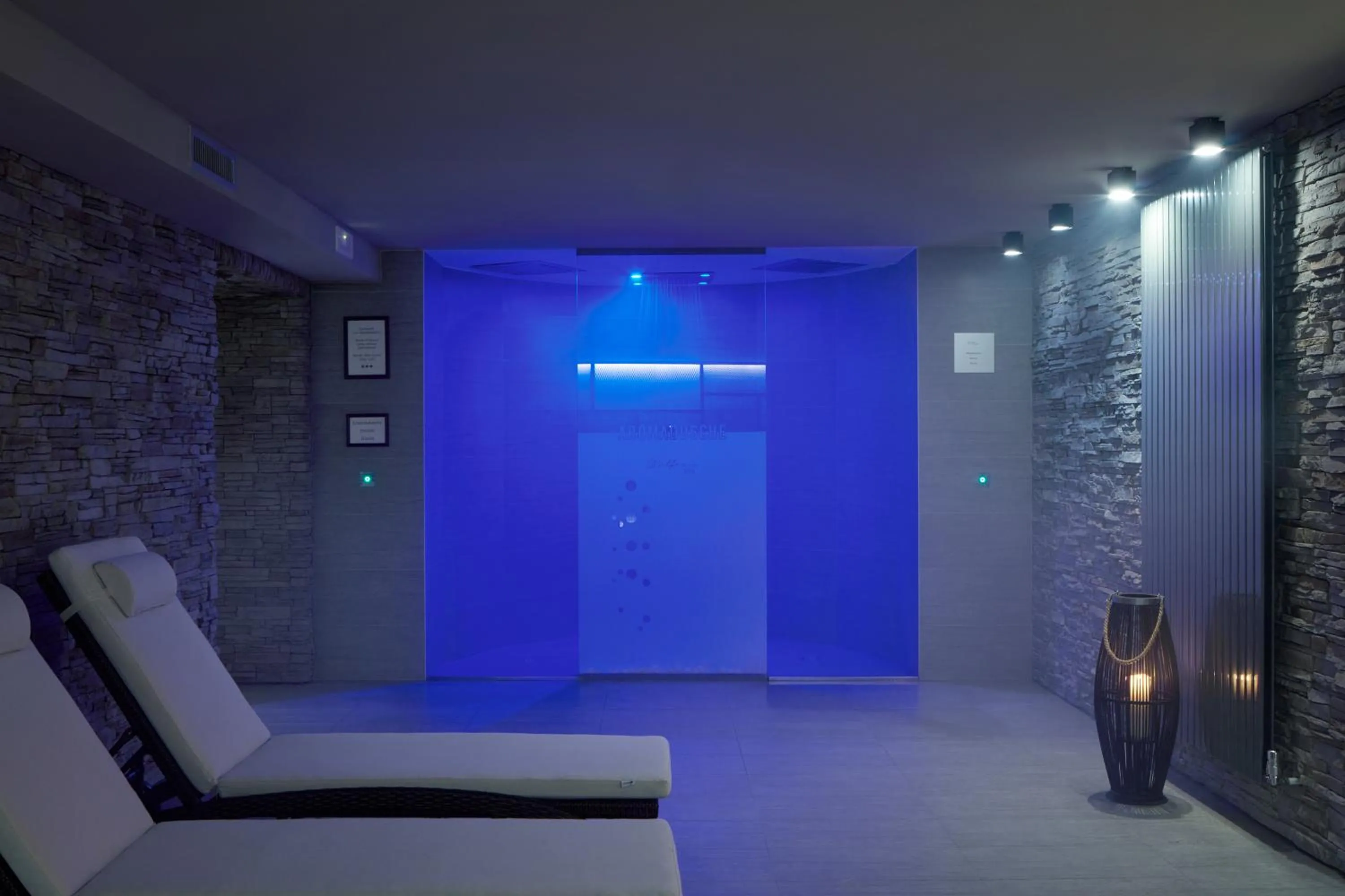 Spa and wellness centre/facilities in Hotel Wulfenia 4S - Adults Only