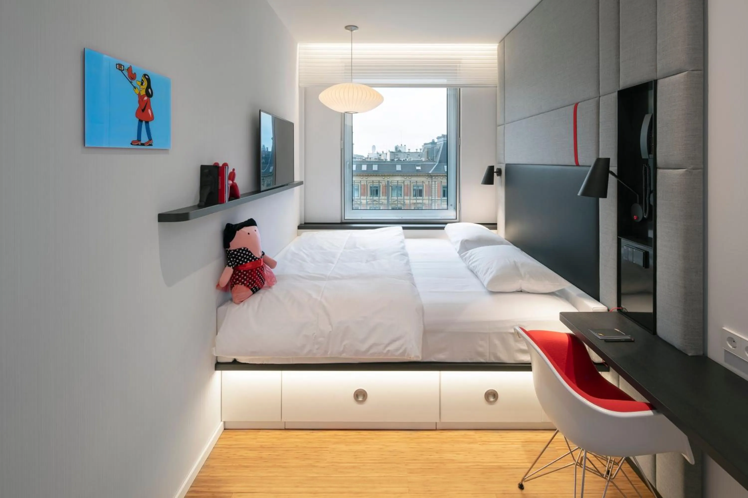 King Room - single occupancy in citizenM Copenhagen Radhuspladsen