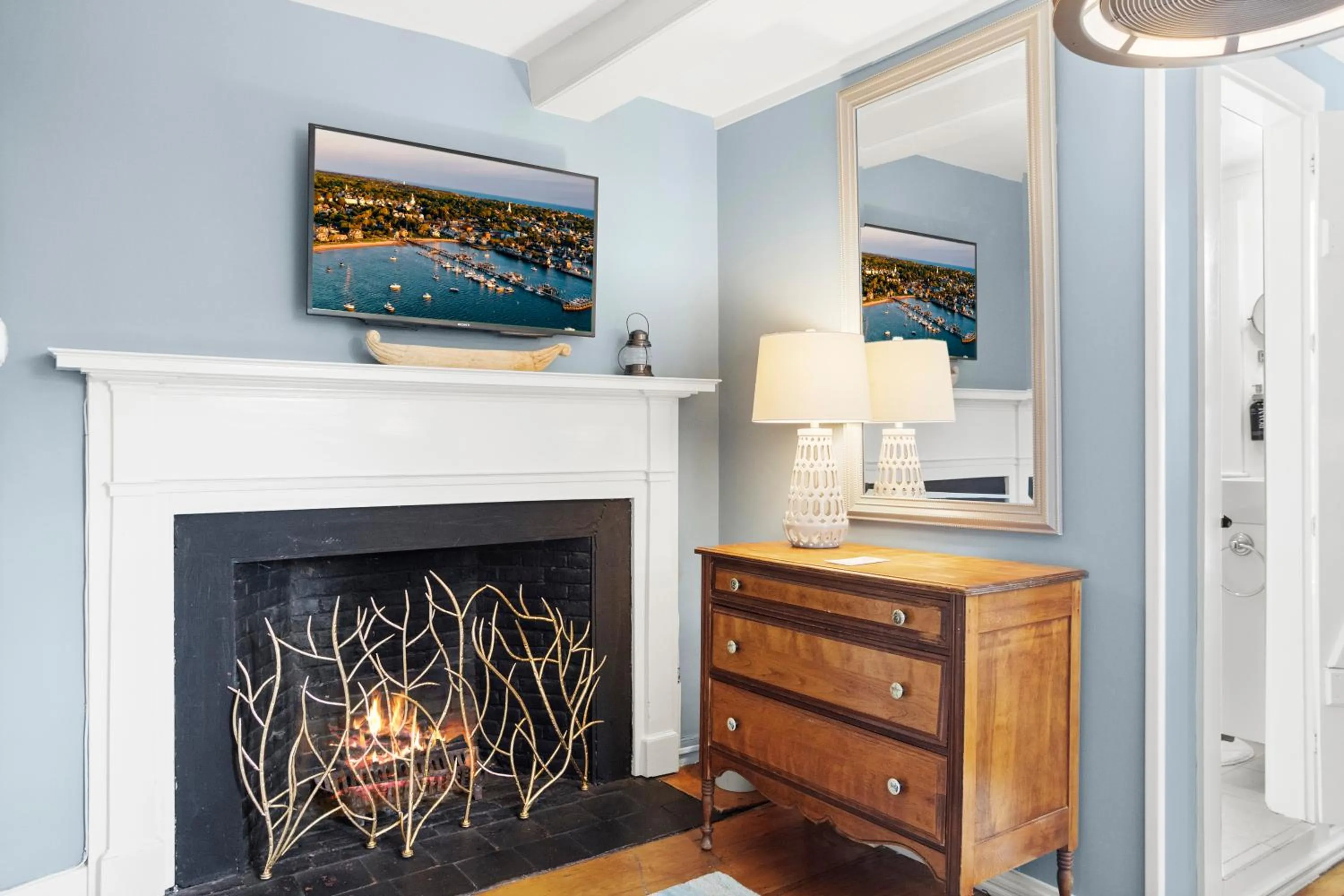 fireplace in Carlisle House Inn