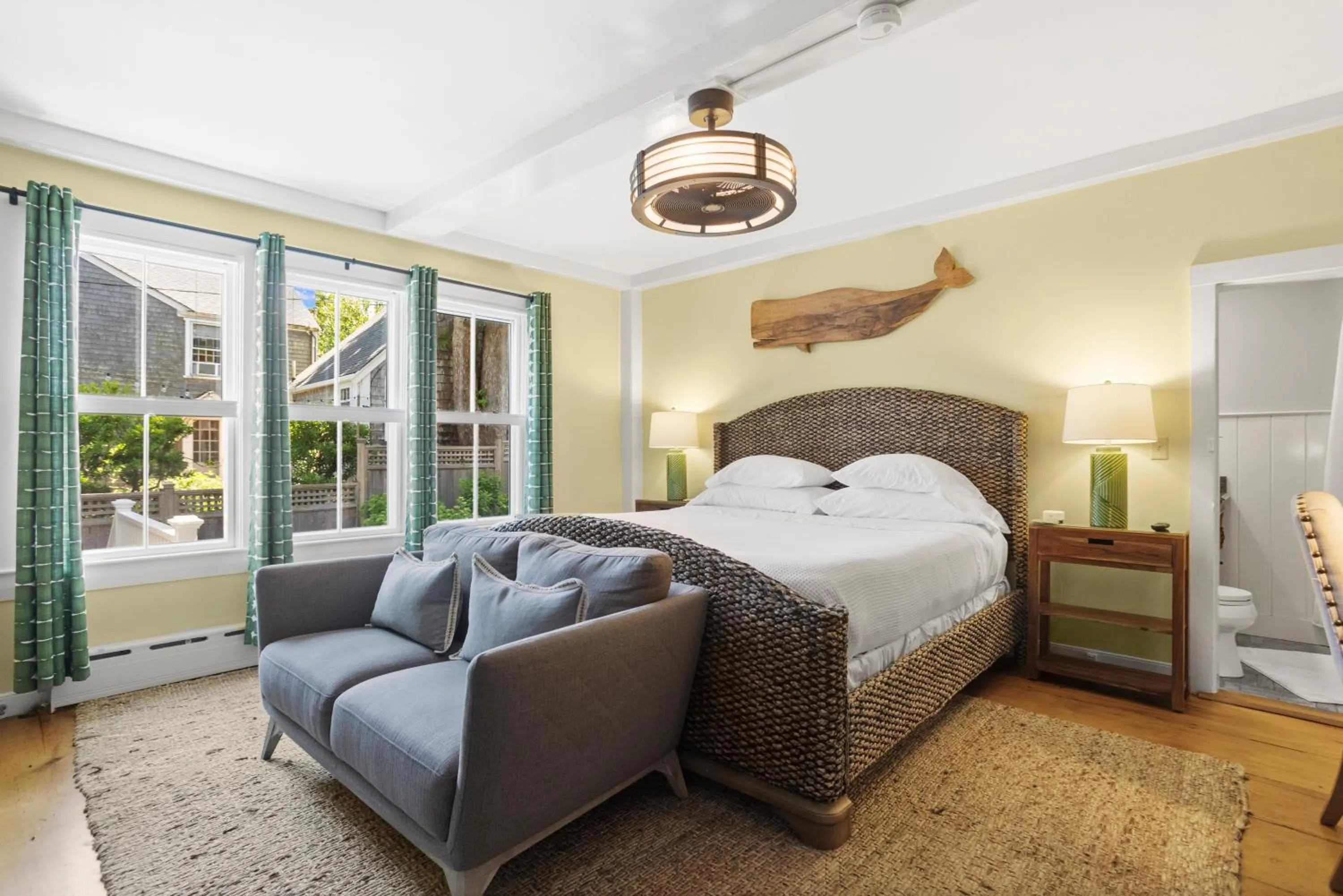 Bedroom, Bed in Carlisle House Inn