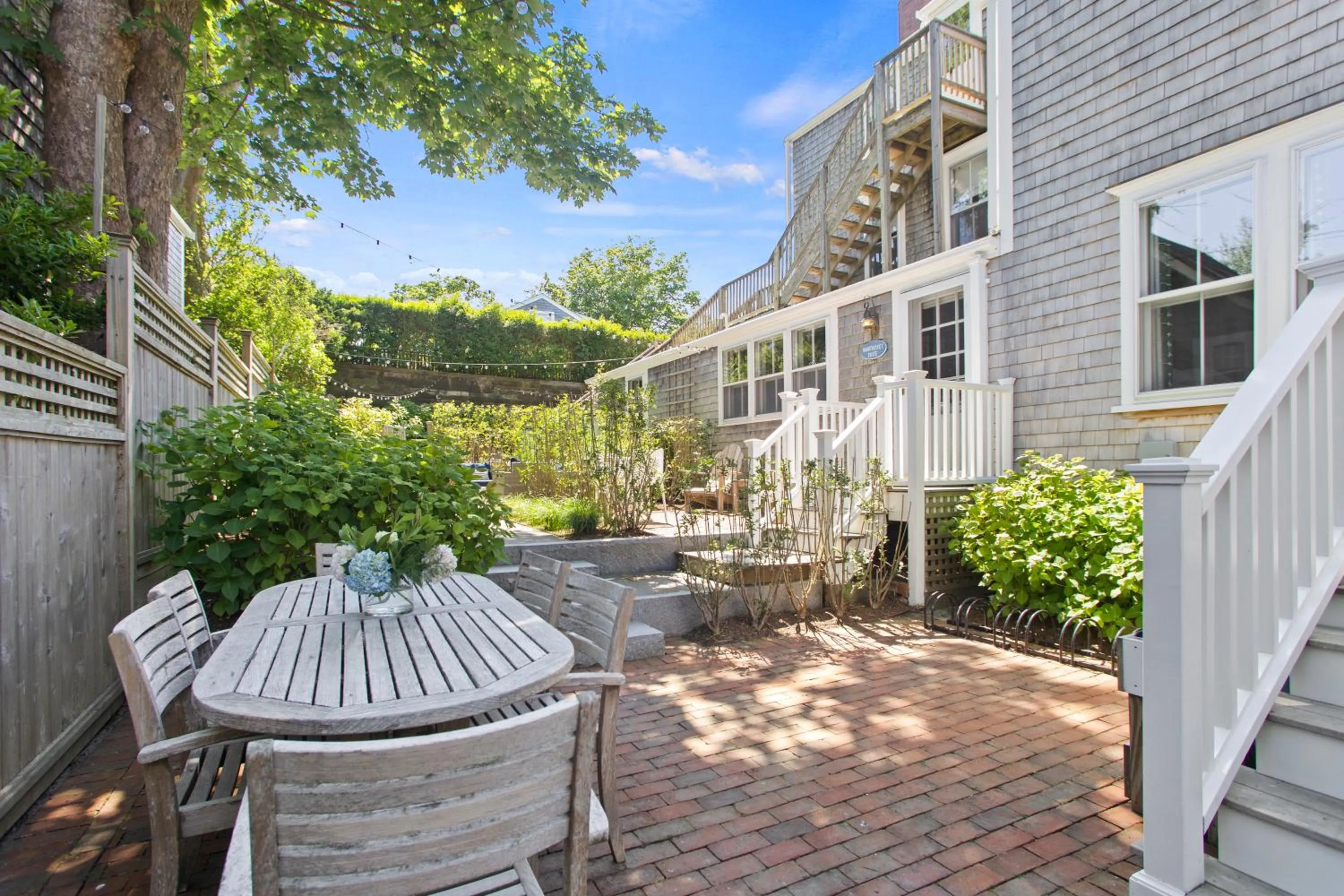Property building in Carlisle House Inn
