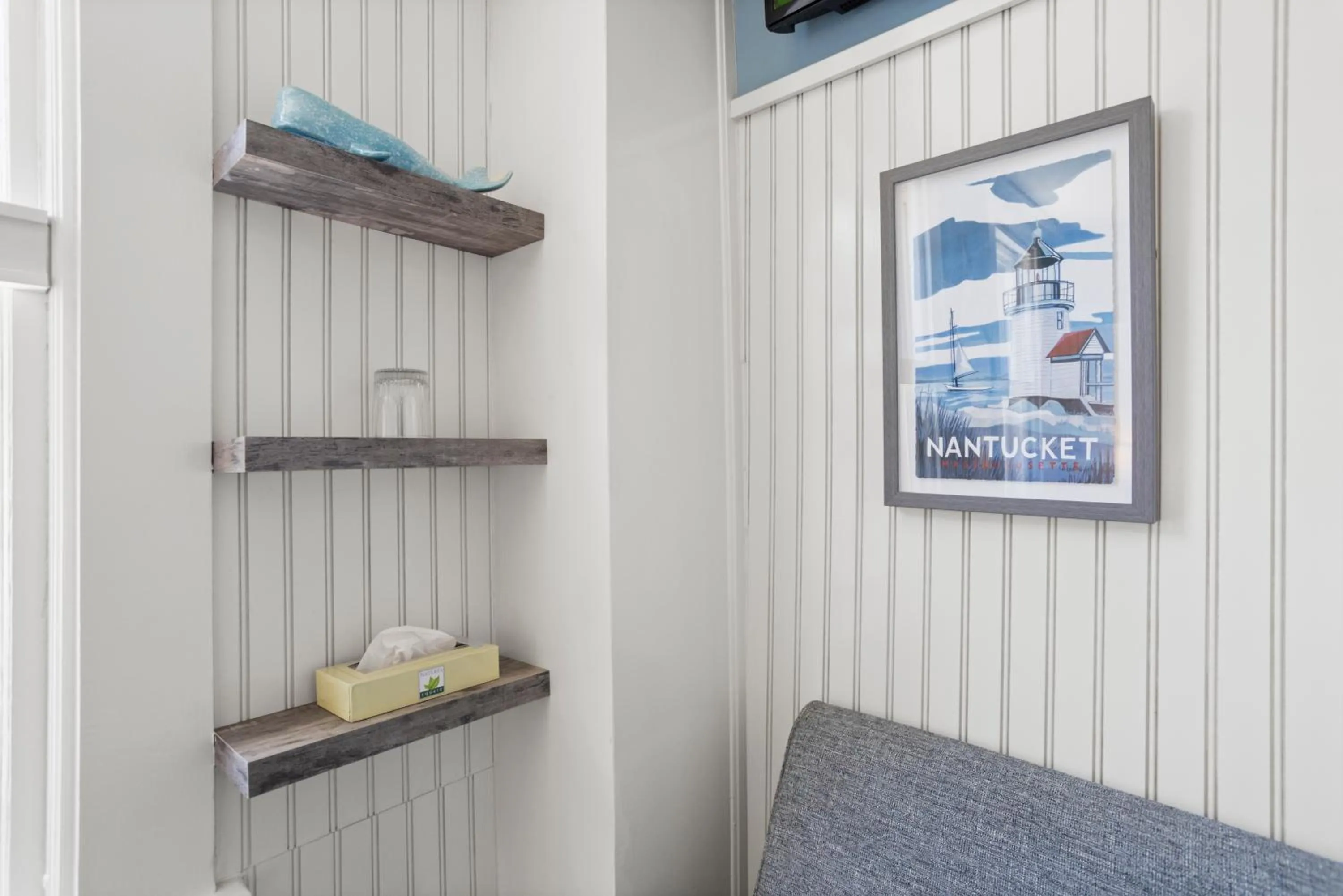 Seating area in Carlisle House Inn