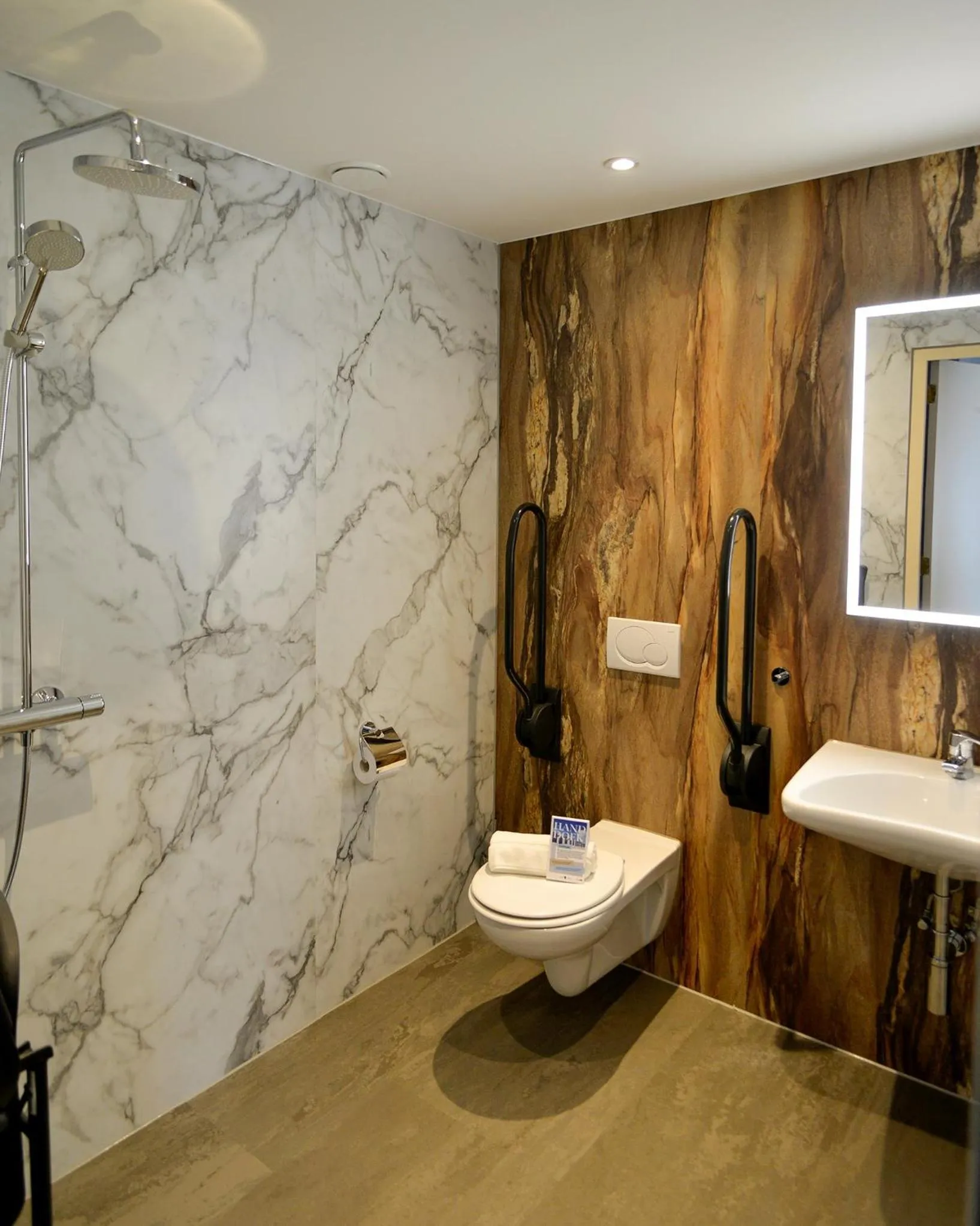 Bathroom in Prins Hendrik Texel