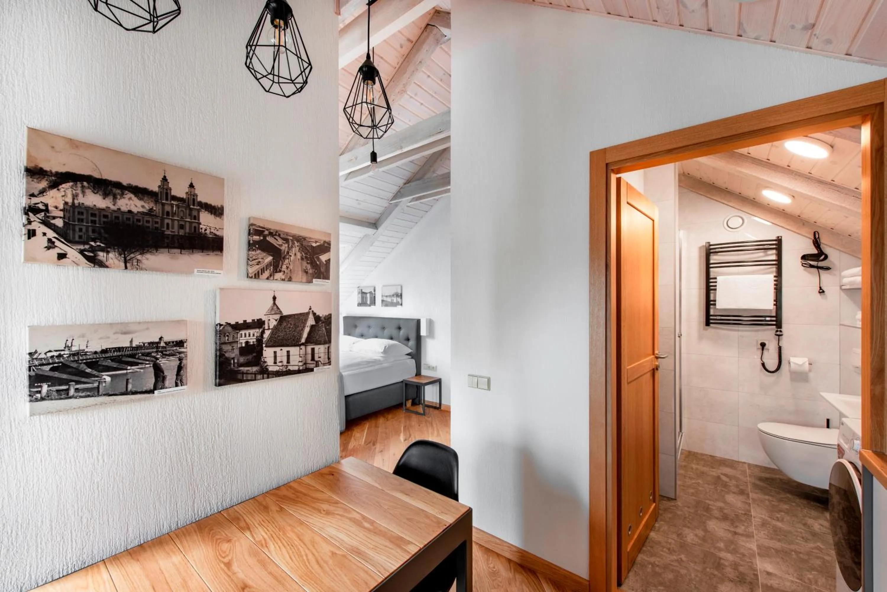 Photo of the whole room in Piano Apartments