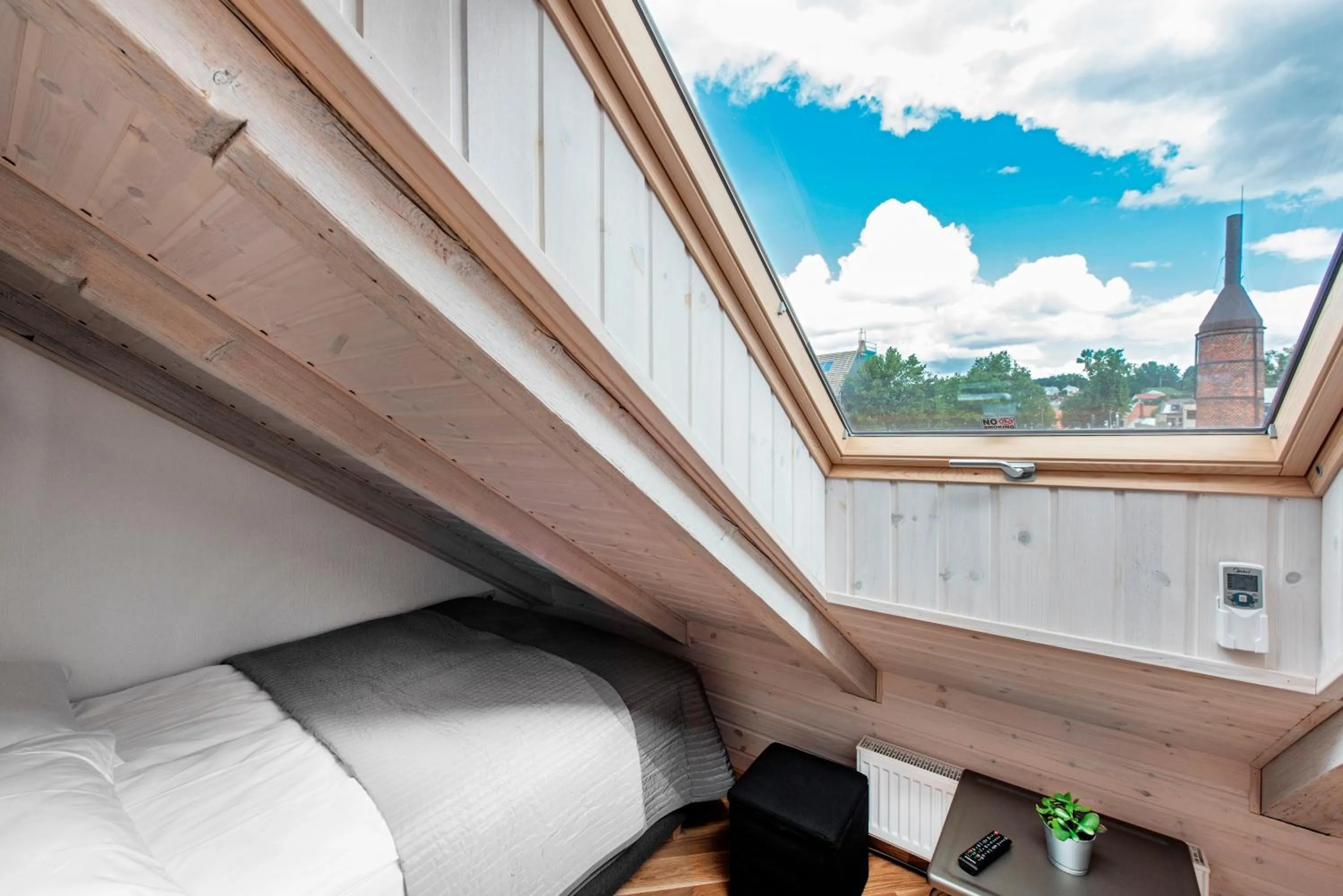 Bed in Piano Apartments