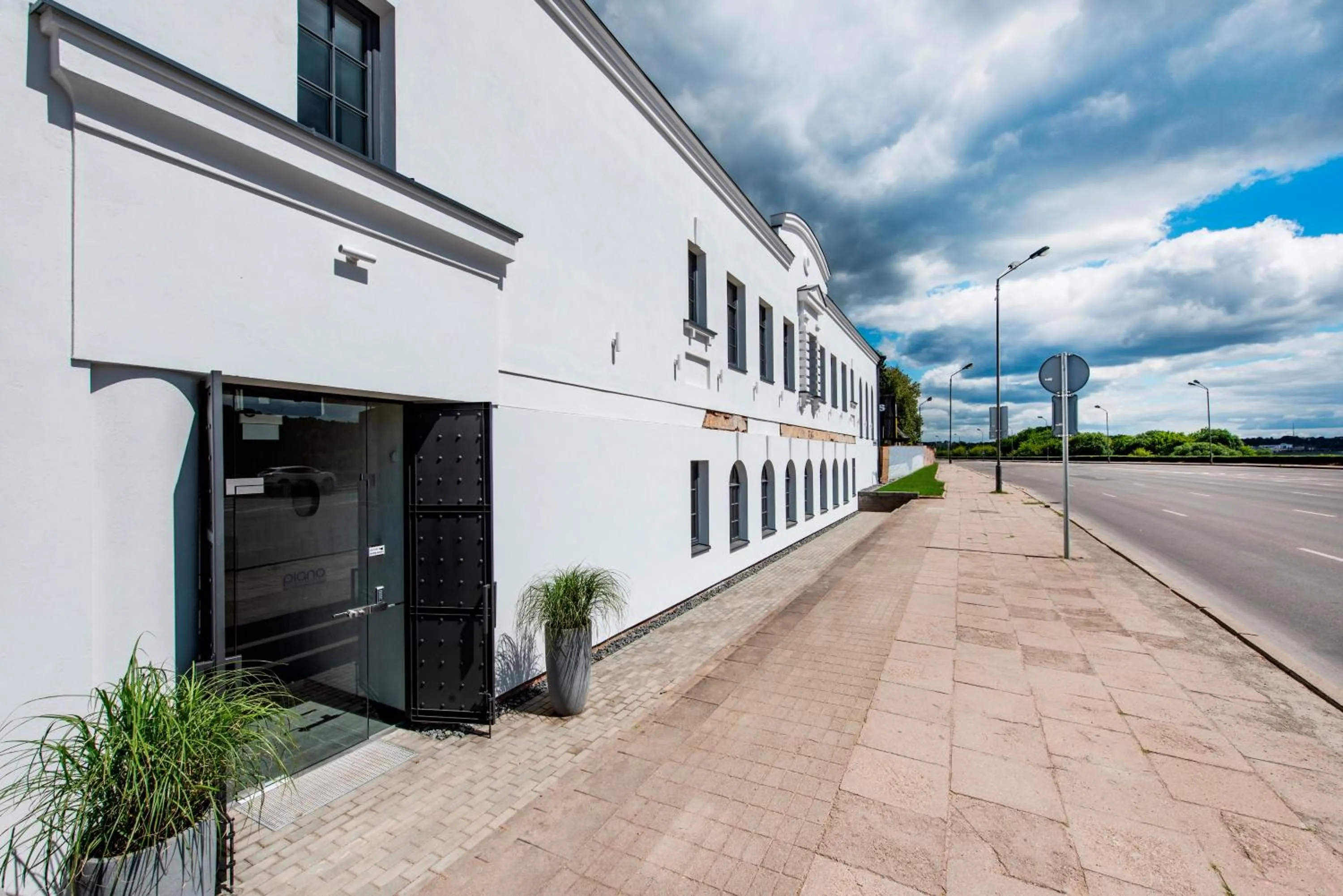 Street view in Piano Apartments