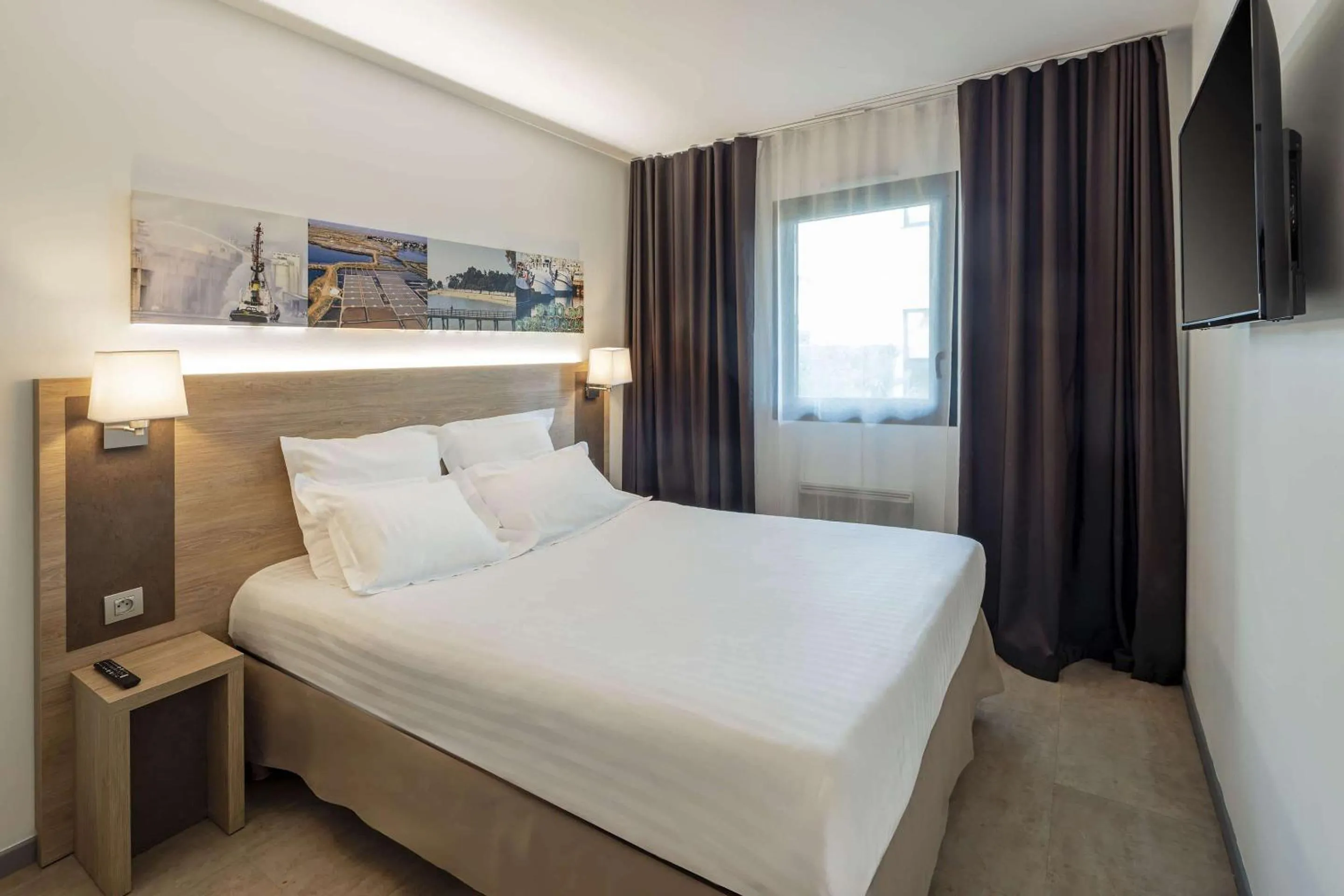 Bedroom, Bed in Best Western Les Aureliades Saint Nazaire